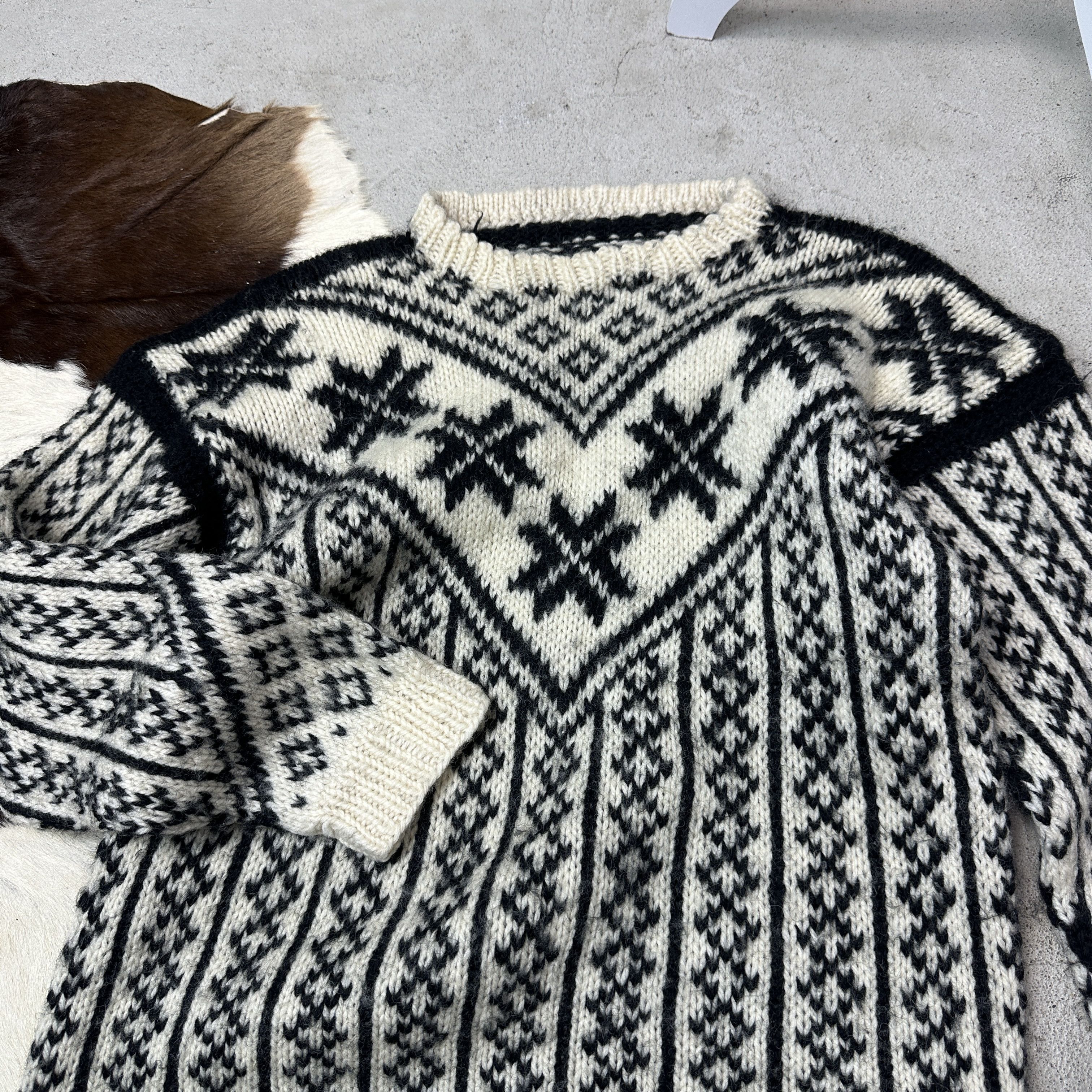 Vintage Vintage Woolen Norwegian Handmade Sweater Y2K Size M / US 6-8 / IT 42-44 - 3 Thumbnail