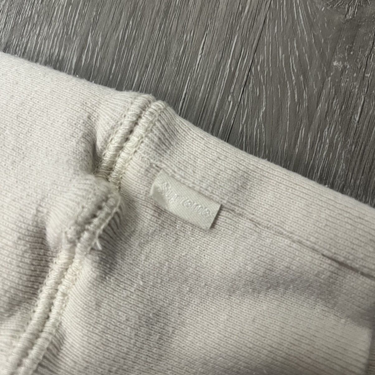 Supreme Supreme Box Logo Crewneck Natural FW18 Size US M / EU 48-50 / 2 - 6 Thumbnail