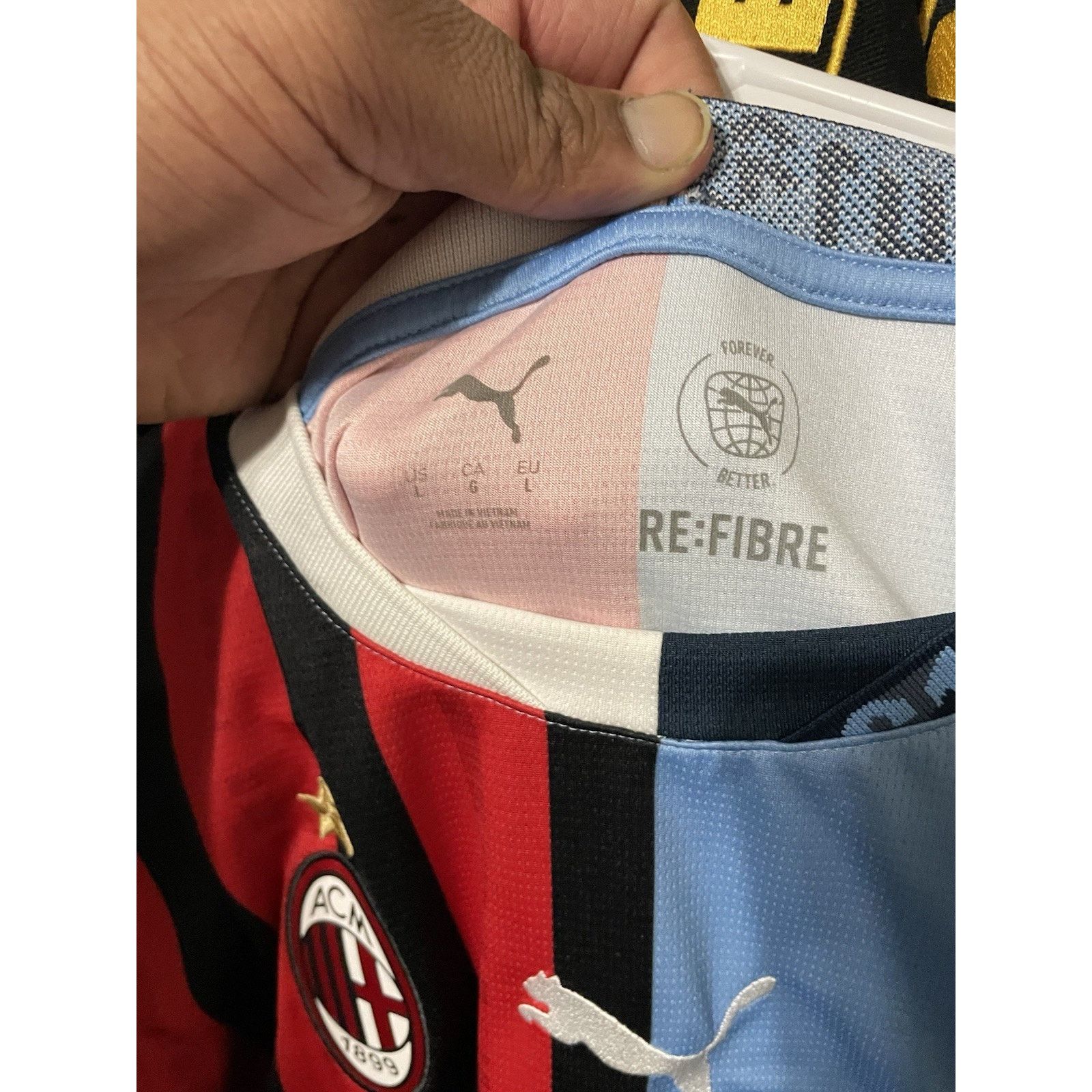 Puma Size L- RARE NYC Puma AC Milan and Man City RE:FIBRE jersey Size US L / EU 52-54 / 3 - 3 Thumbnail