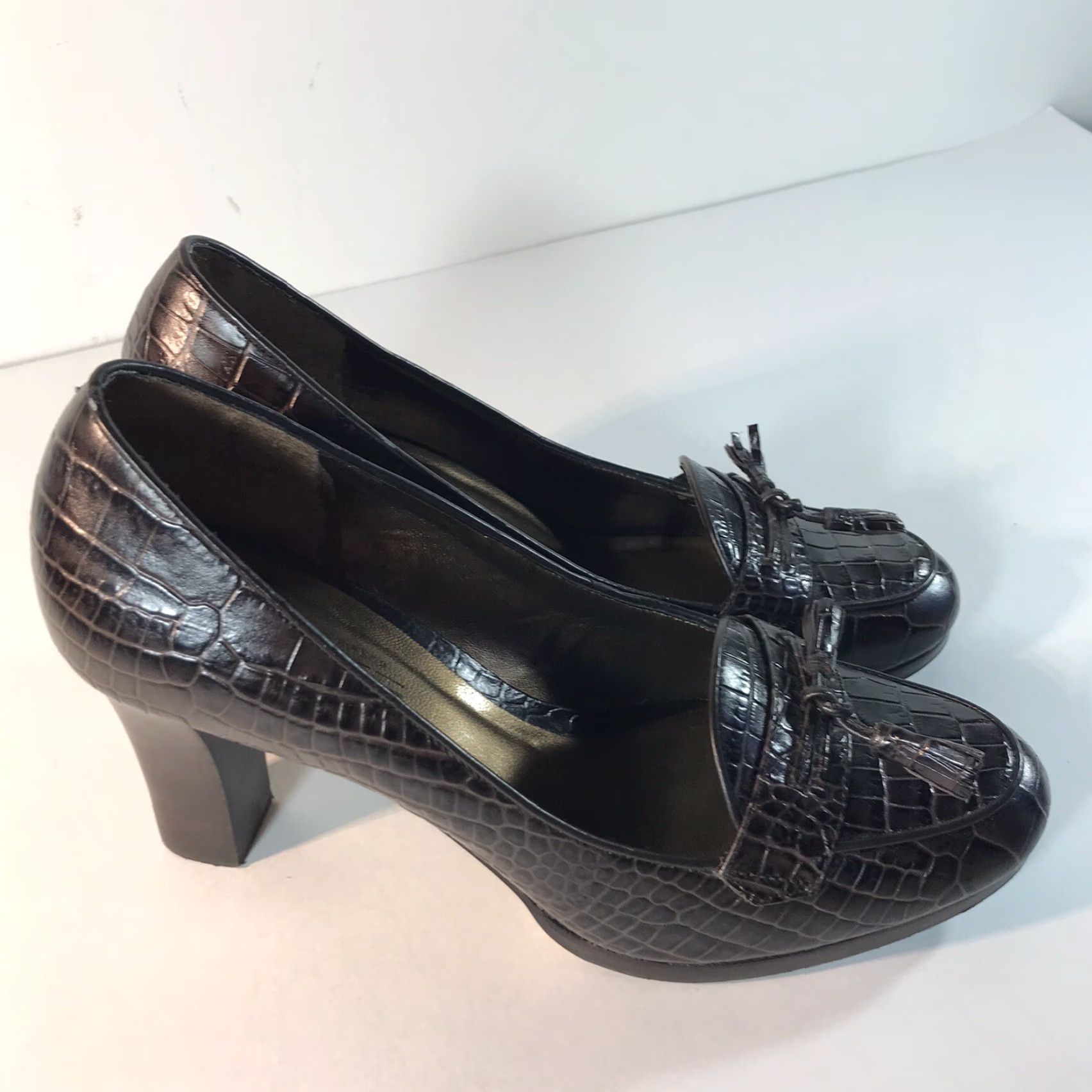 Ann Taylor Ann Taylor Loft Brown Croc Embossed Leather 3in Heel Loafers Womens Size 6M Braz Size US 6 / IT 36 - 4 Thumbnail