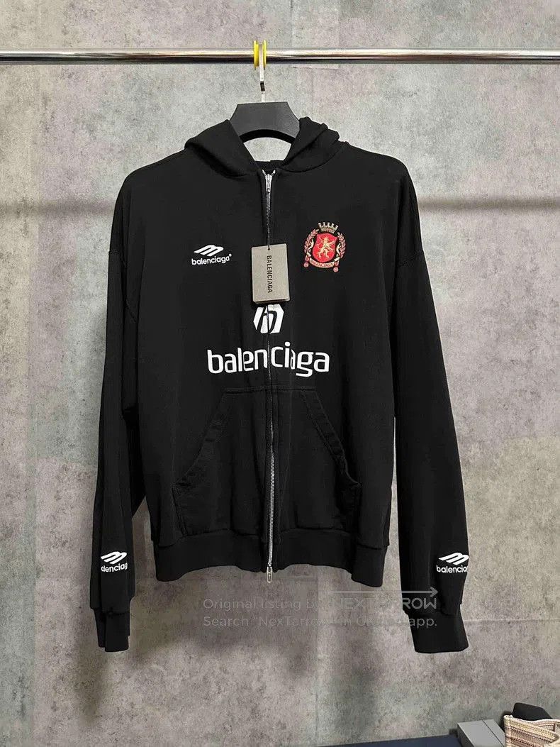 Balenciaga Balenciaga Manchester United Zip Hoodie. Size US XS / EU 42 / 0 - 1 Thumbnail
