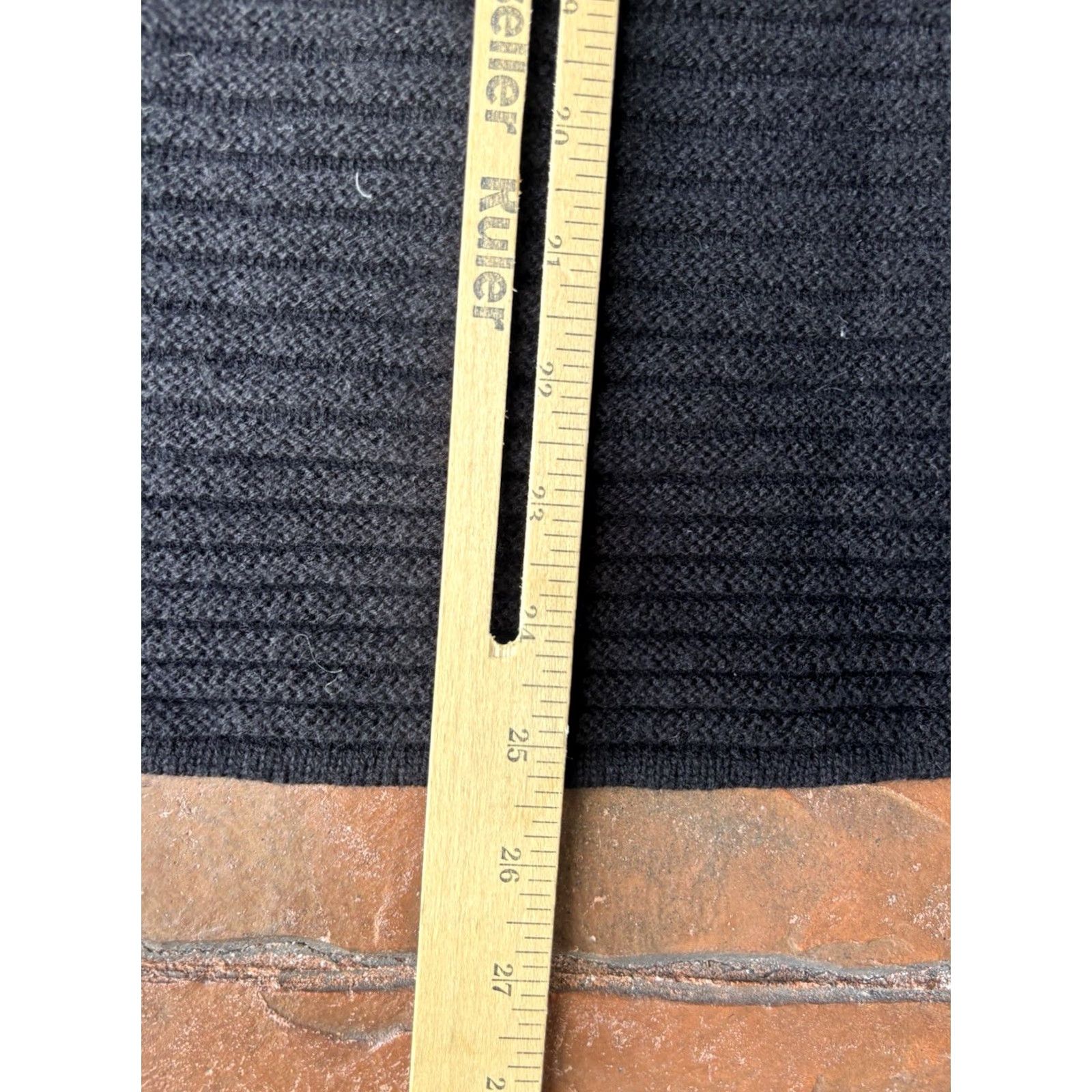 Helmut Lang VINTAGE HELMUT LANG Pullover Turtle Neck Sweater Womens Large Black Mock Neck, Knit Wool Blend, Dry Clean Only, Designer, 1.4 Size L / US 10 / IT 46 - 6 Thumbnail