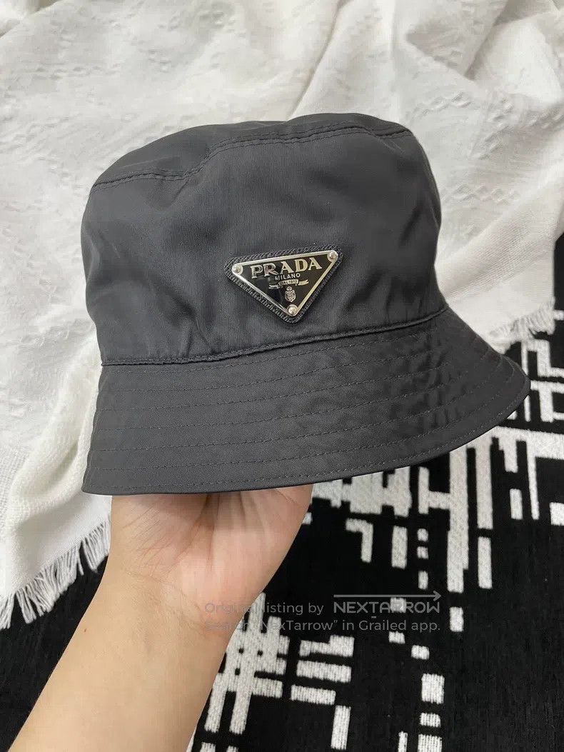 Prada Prada SizeM Black nylon triangle mark fisherman's hat Size ONE SIZE - 1 Thumbnail