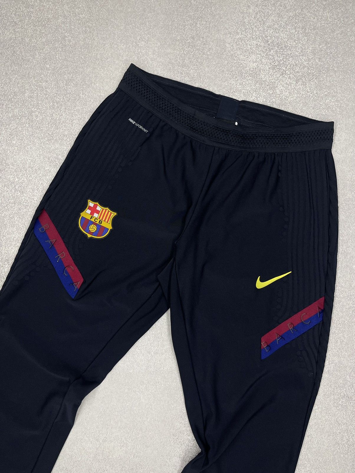 Nike Mens Nike FC Barcelona Soccer Sweatpants Vaporknit Jersey Size US 30 / EU 46 - 3 Thumbnail