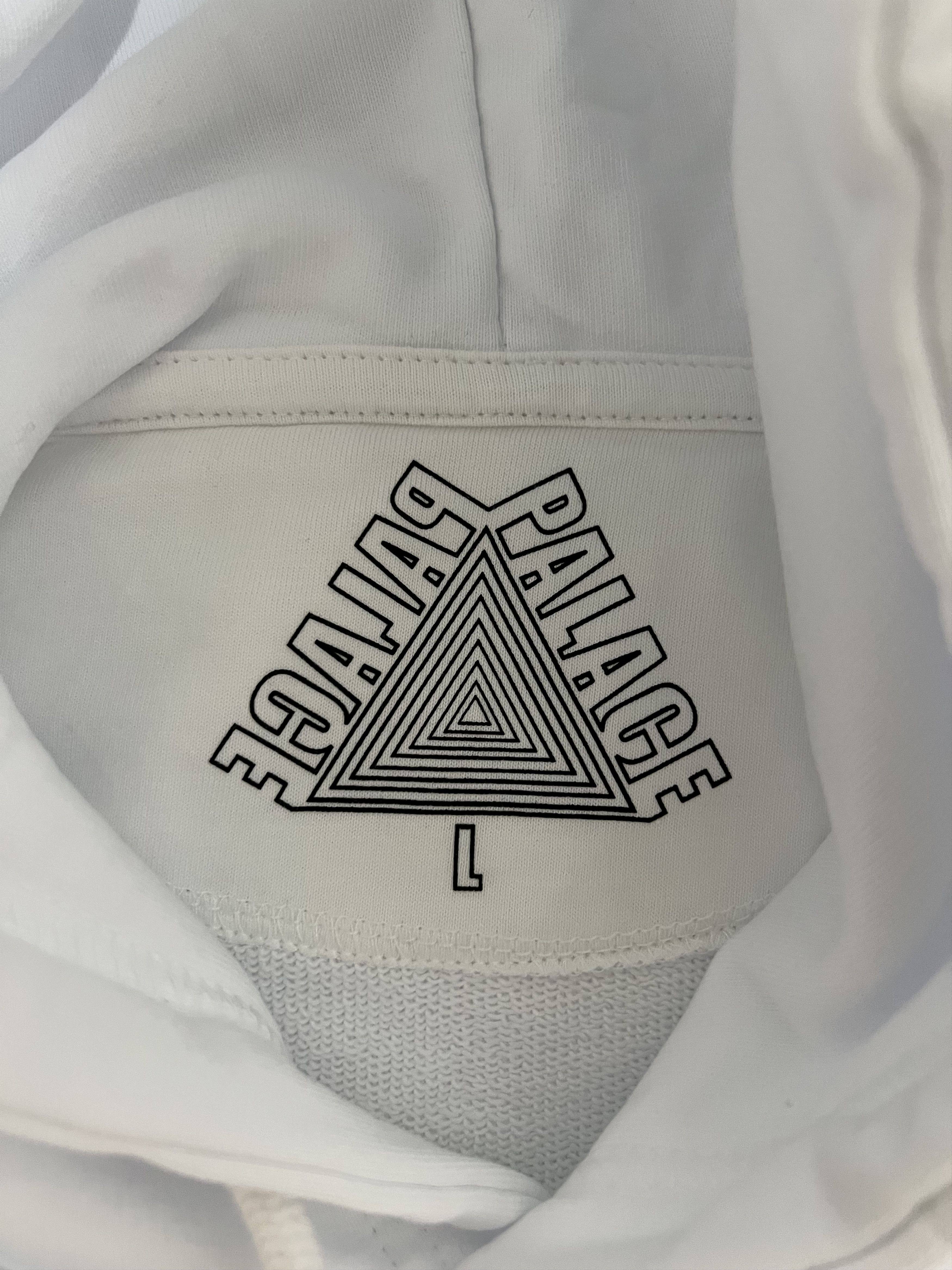 Palace 💚 2019 Palace Flocka P3 Hoodie White Large NEW Size US L / EU 52-54 / 3 - 7 Thumbnail