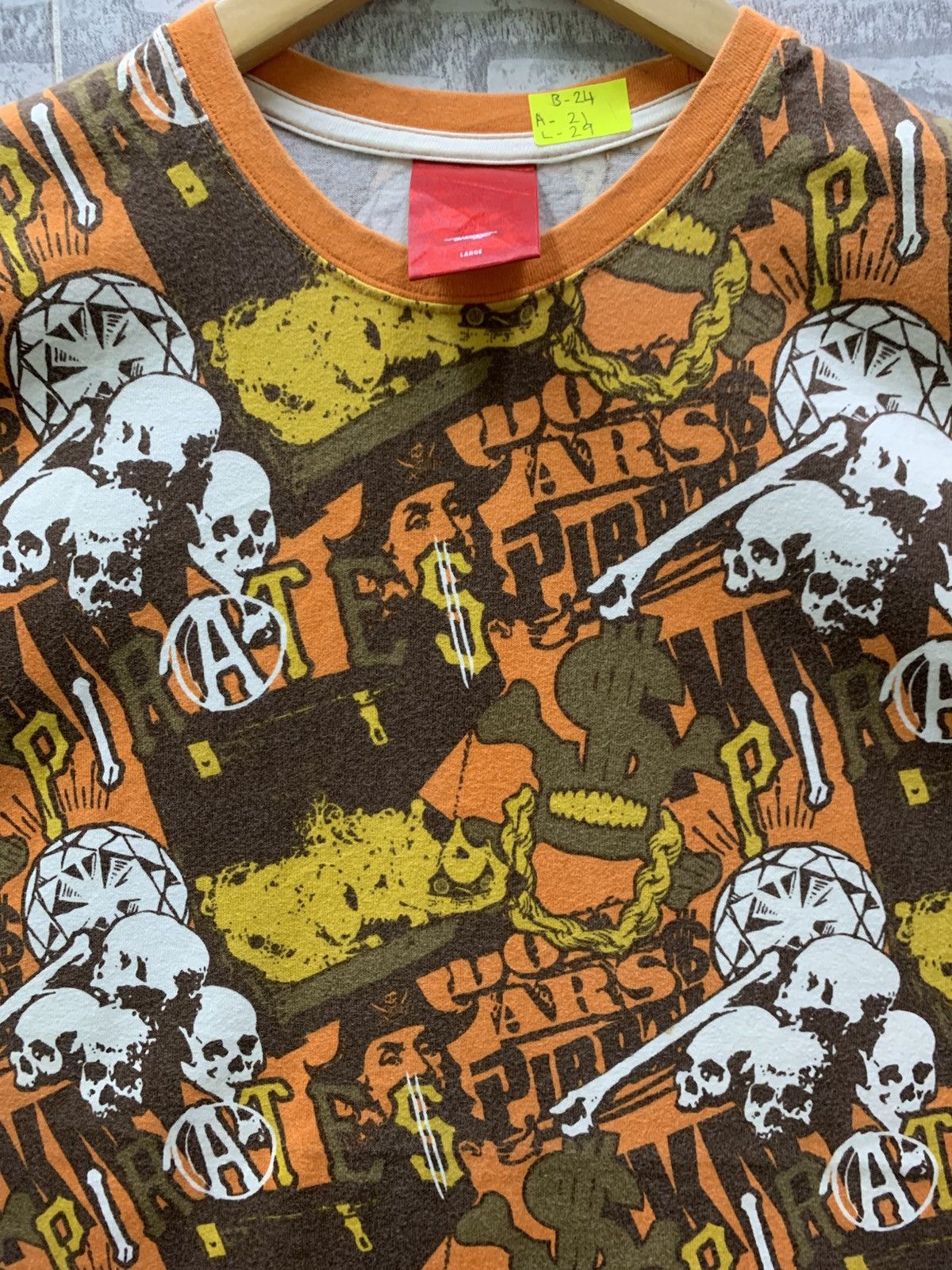 Swagger Vintage Swagger 2007 Alloverprint Design Skull Pirates Size US L / EU 52-54 / 3 - 4 Thumbnail