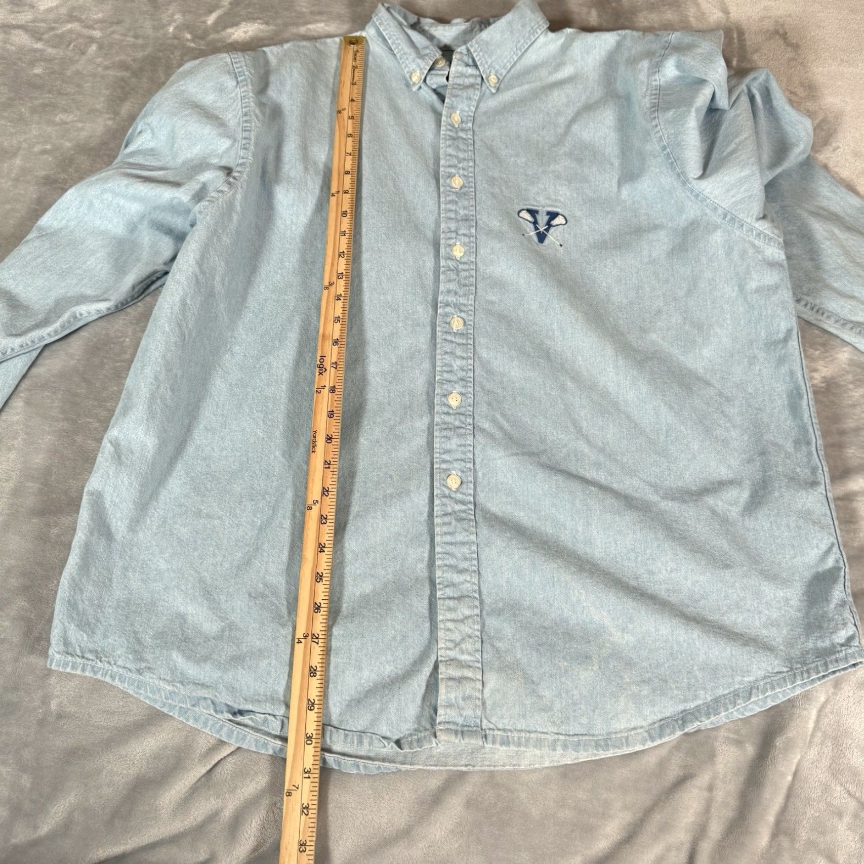 Vintage VINTAGE Villanova Wildcats Lacrosse Button-Down Shirt Mens XL Blue 90s Chambray Cotton Embroidered Long Sleeve Size US XL / EU 56 / 4 - 7 Thumbnail