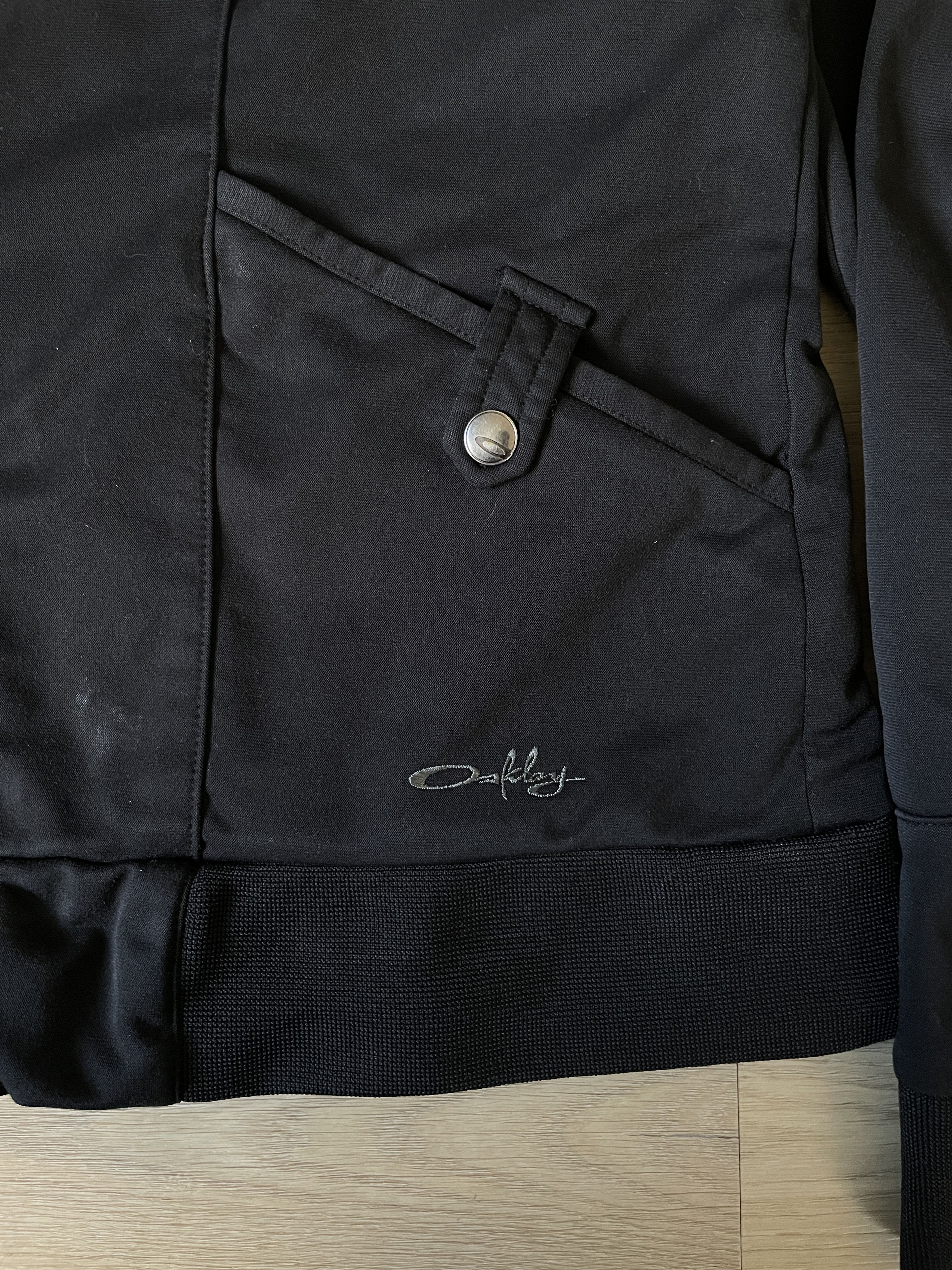 Oakley 2000s Oakley Zip Up Mockneck Sweatshirt Size US L / EU 52-54 / 3 - 2 Thumbnail