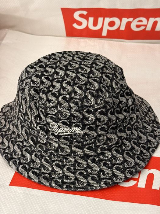 Supreme Supreme Monogram Denim Crusher Black Medium/Large size