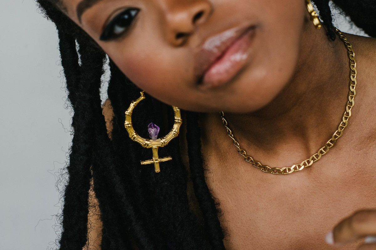 Other Venus Bamboo Gold & Amethyst Earrings Size ONE SIZE - 2 Thumbnail