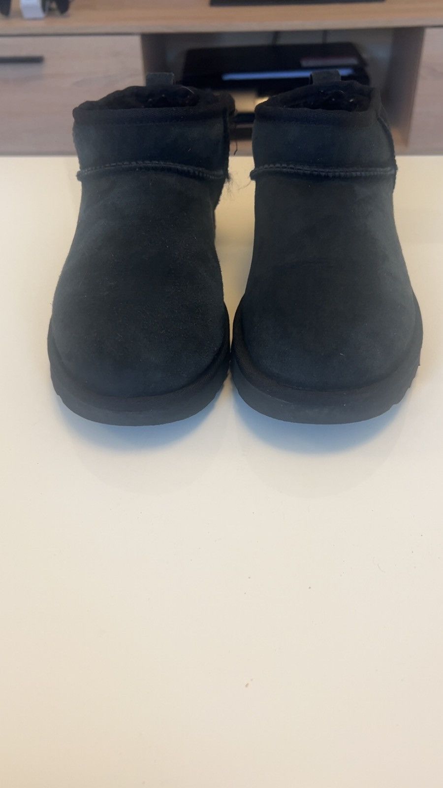 Ugg Women’s black UGGS Size US 8.5 / IT 38.5 - 1 Thumbnail