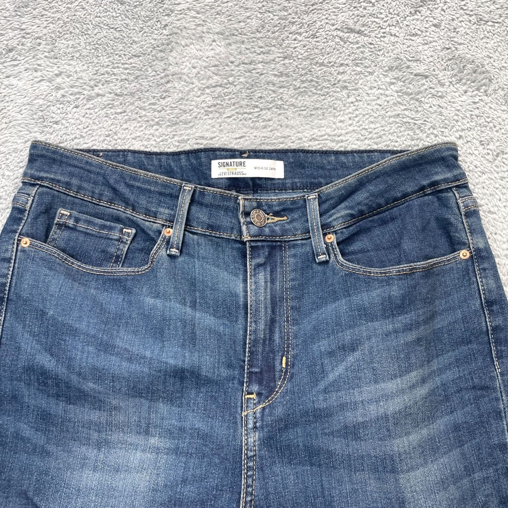 Levi's Levi's Jeans Capri 32x22 Blue Denim Cotton 5-Pocket Signature Gold Mid Rise Bootcut Womens Jeans Capris City Preppy Size 24" / US 00 / IT 34 - 4 Thumbnail