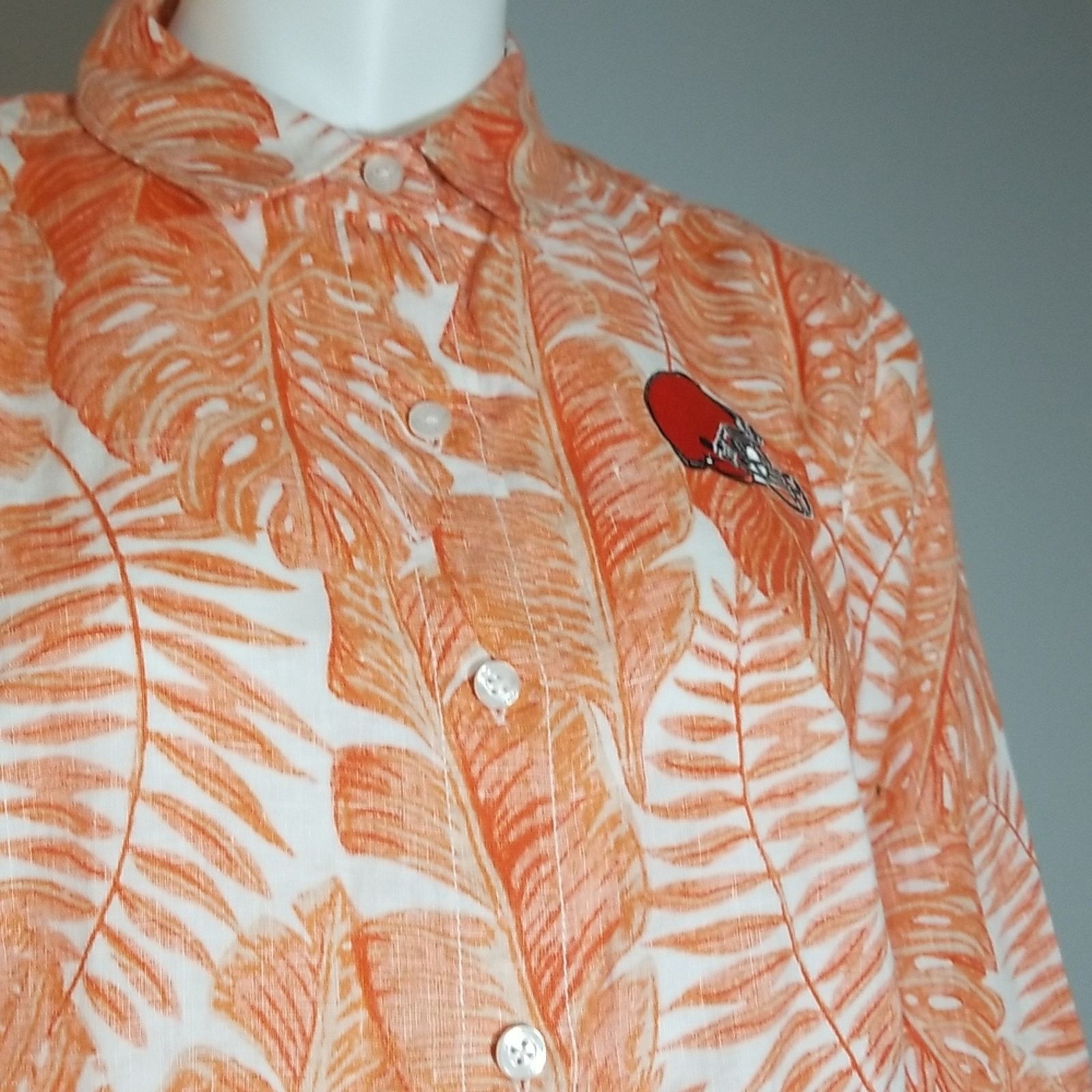 Tommy Bahama Cleveland Browns Tommy Bahama Linen Button Down Shirt Size S / US 4 / IT 40 - 2 Thumbnail