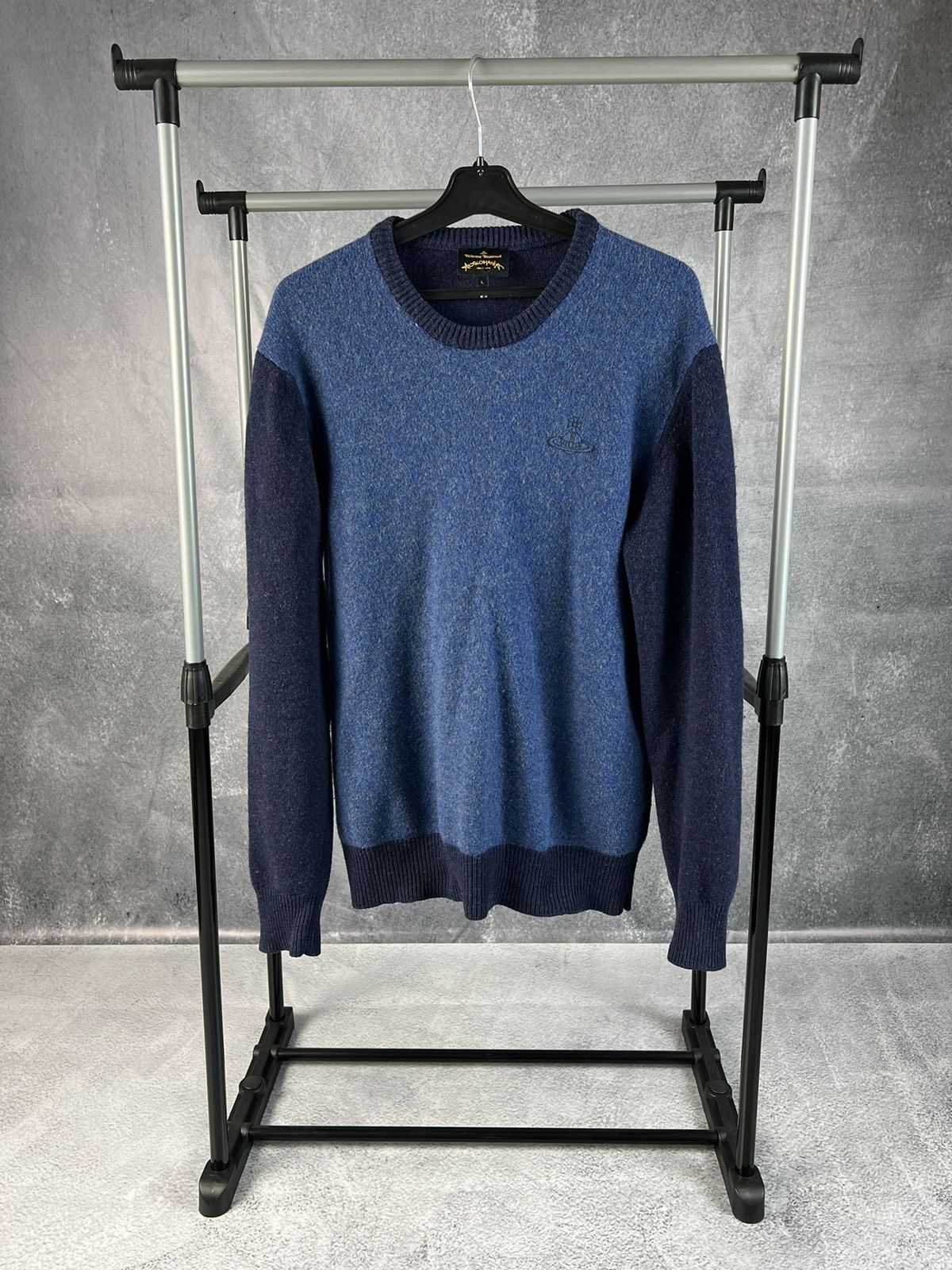 Vivienne Westwood Vivienne Westwood classic crew neck pullover Size US L / EU 52-54 / 3 - 1 Thumbnail