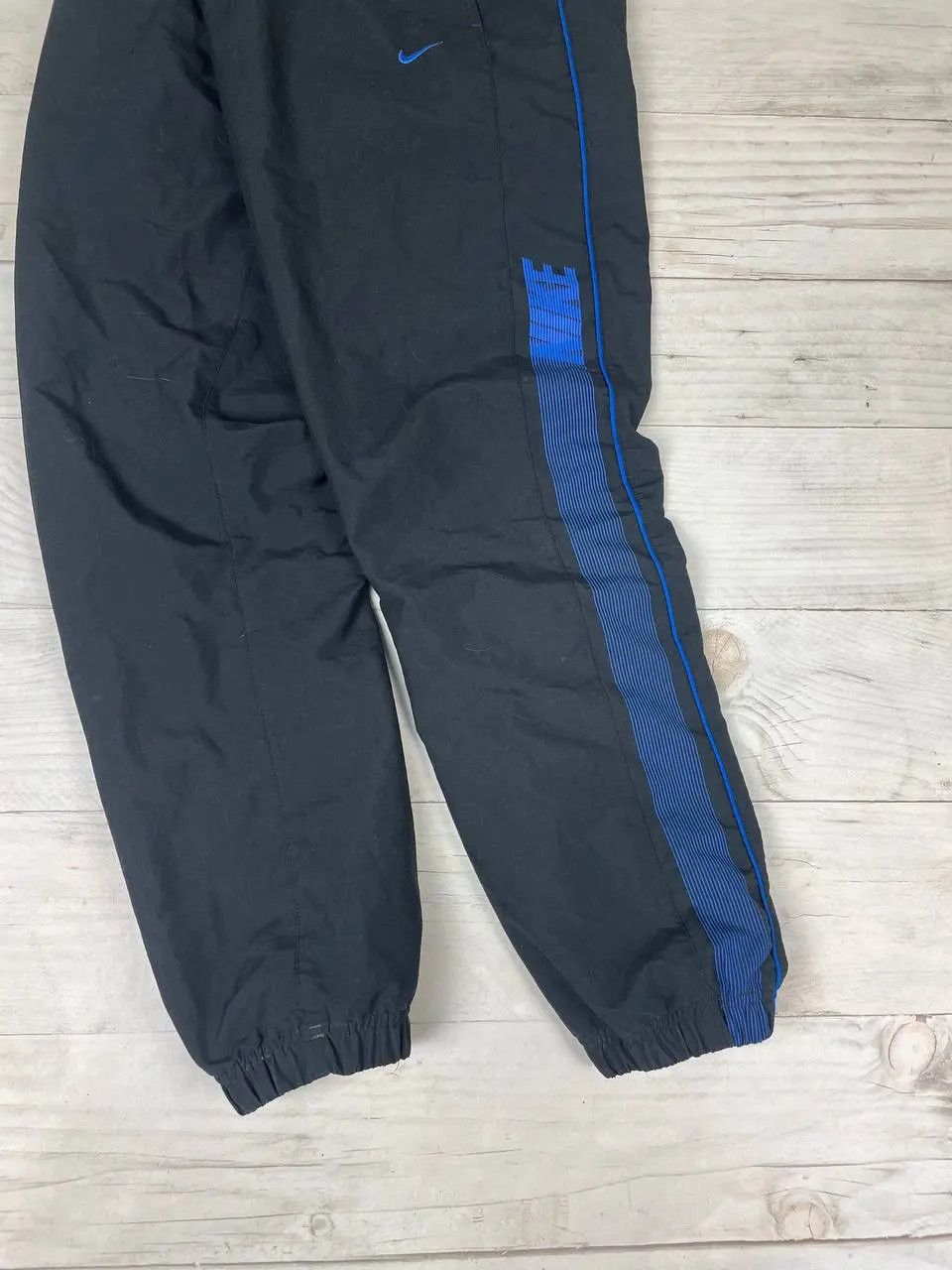 Nike Vintage Nike Nylon Track Pants 00s Swoosh Striped Drill Y2K Size US 32 / EU 48 - 2 Thumbnail