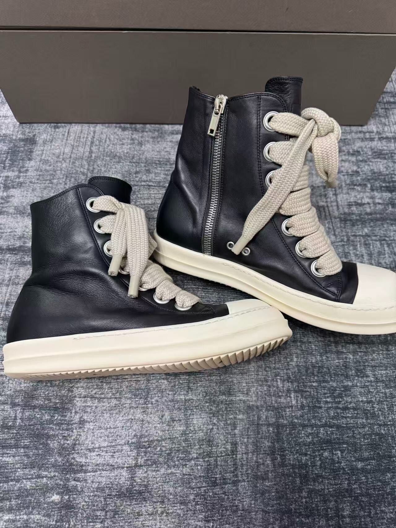 Rick Owens Rick Owens Hitop Sneakers 44 Men Size US 10.5 / EU 43-44 - 1 Thumbnail