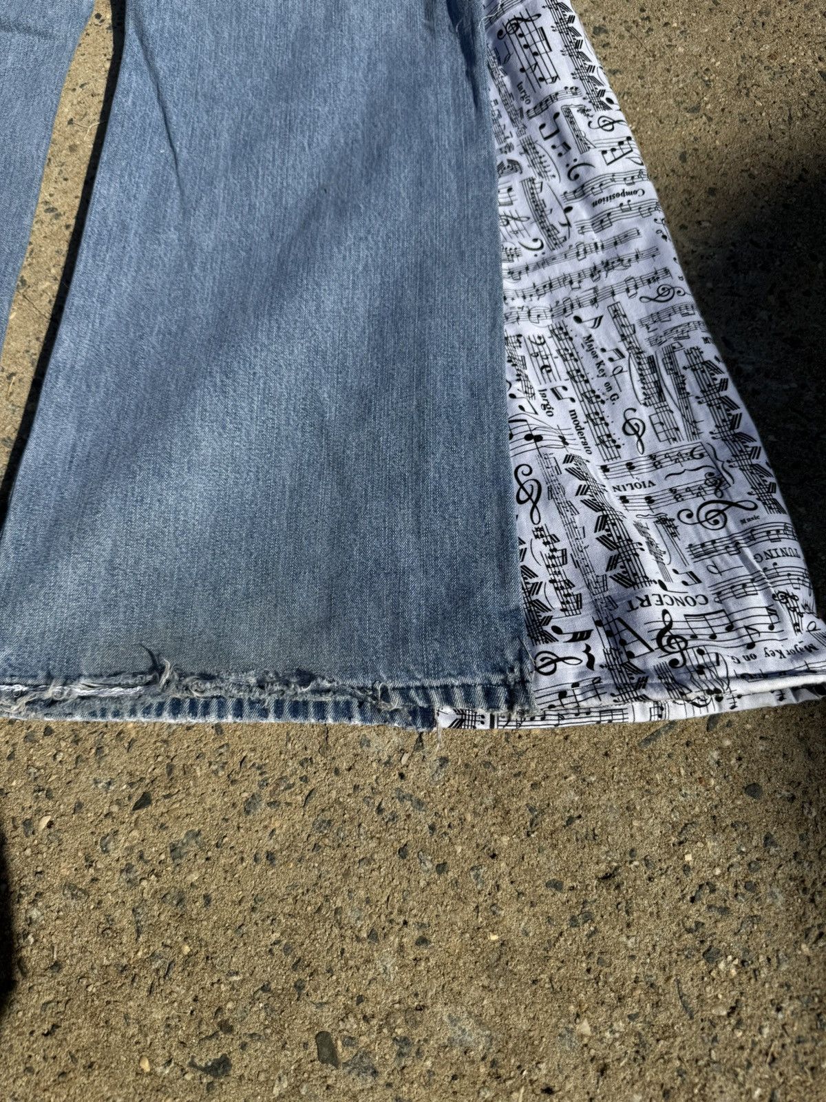 Handmade custom light wash music really baggy denim Size US 34 / EU 50 - 6 Thumbnail