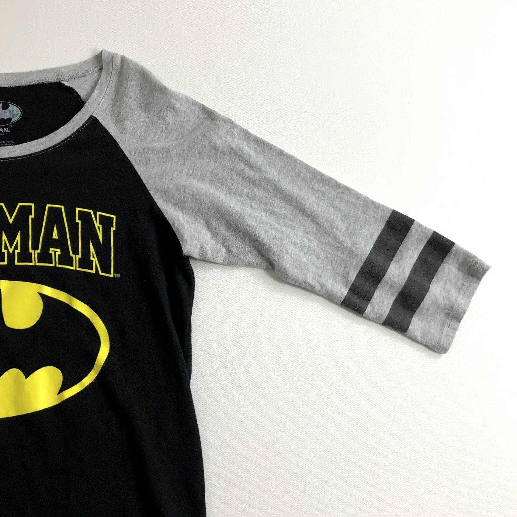 Vintage Batman Long Sleeve Shirt Women's Size Medium Black/Grey - Batman Pullover Shirt, Crew Neck, Cotton Blend, Graphic Print, Solid Pattern, Regular Fit Size M / US 6-8 / IT 42-44 - 5 Thumbnail