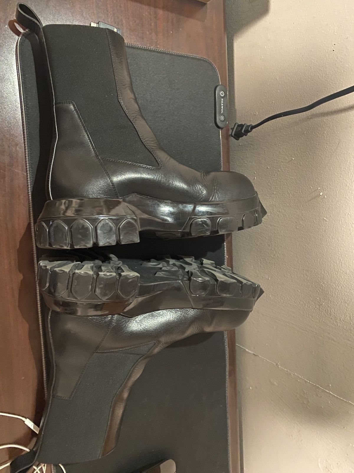 Rick Owens Rick owens polished tractor boots Size US 9 / EU 42 - 3 Thumbnail
