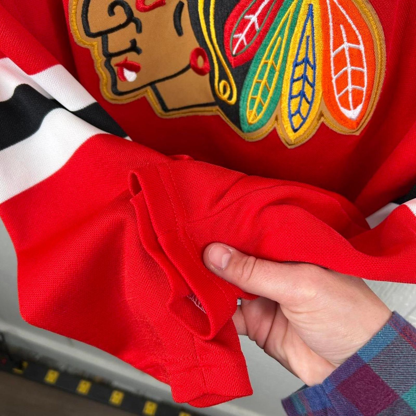 NHL Vintage 90’s Red Chicago Blackhawks Hockey NHL Jersey Large Size US L / EU 52-54 / 3 - 7 Thumbnail