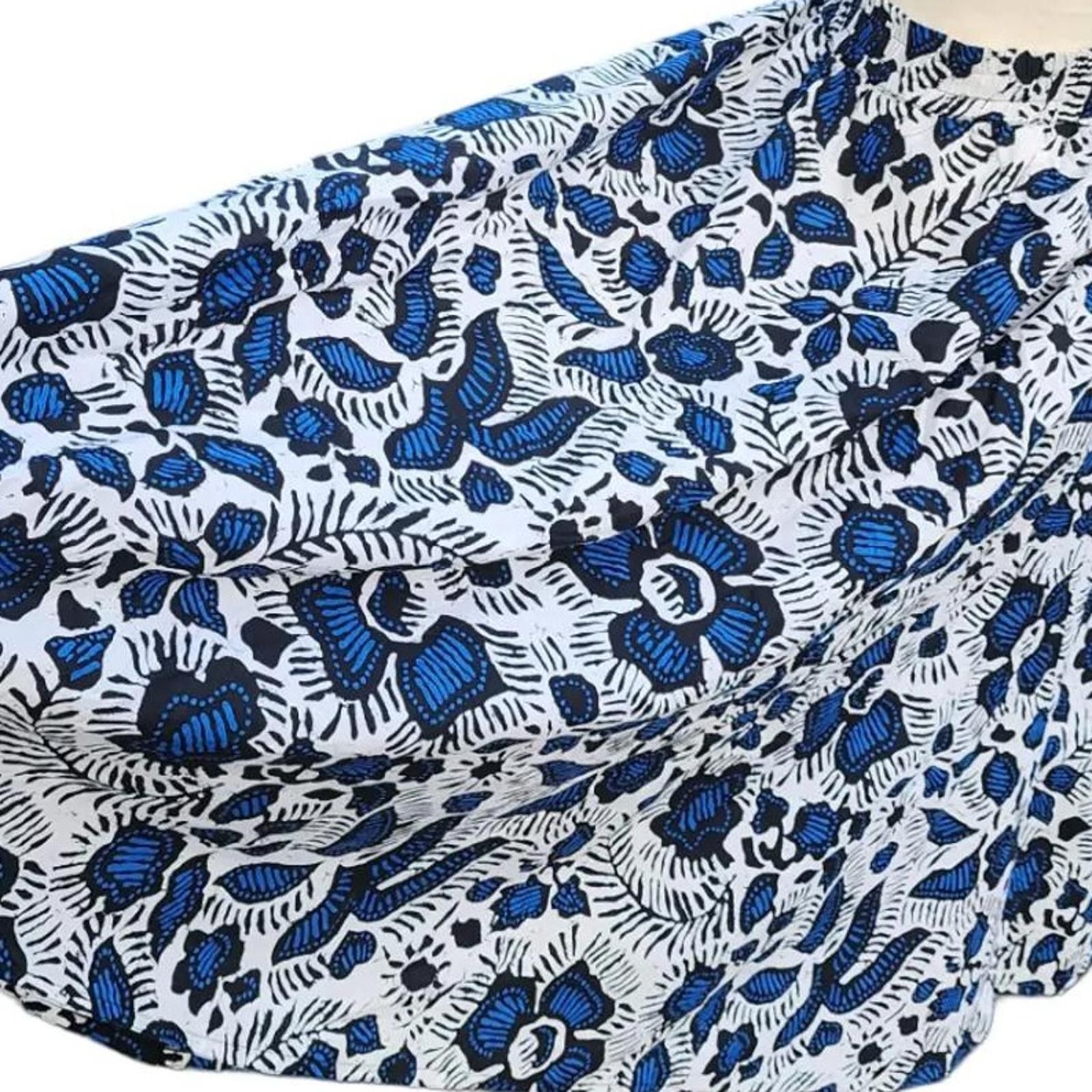 Designer Floral Print Skirt Beach Cover-Up. Small NWOT Size ONE SIZE - 4 Thumbnail