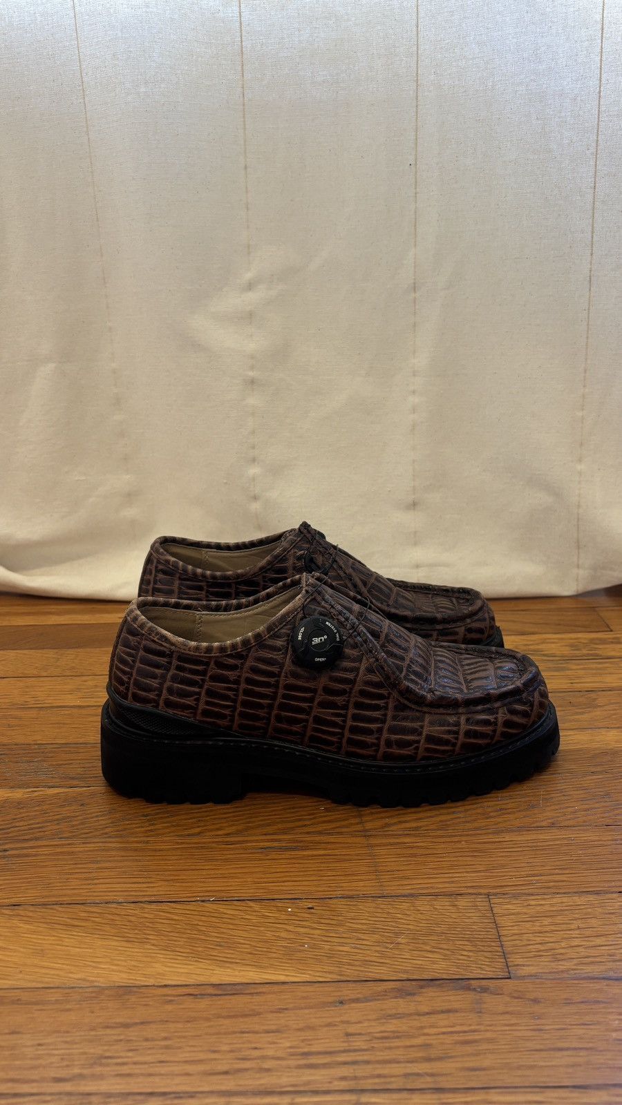 Sillage Sillage chaussure de marche shoes in alligator brown Size US 8 / EU 41 - 1 Thumbnail