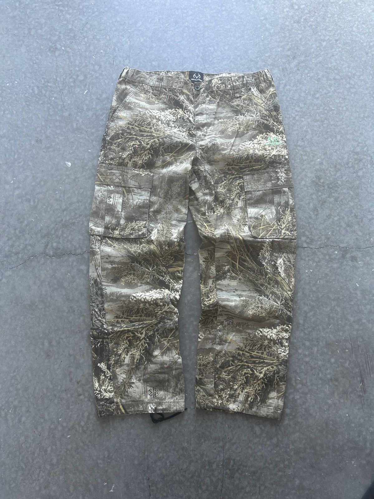Japanese Brand × Mossy Oaks × Vintage Vintage Y2K Mossy Oak Camo Cargo Pants Baggy Fit Size US 36 / EU 52 - 1 Thumbnail