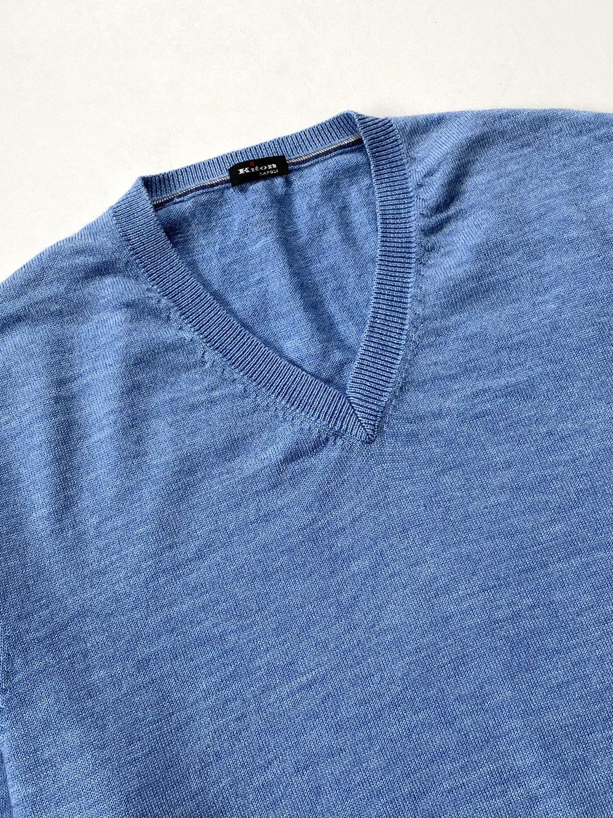 Kiton $1450 Kiton Napoli 100% Cashmere V-Neck Sweater Baby Blue Size US L / EU 52-54 / 3 - 4 Thumbnail