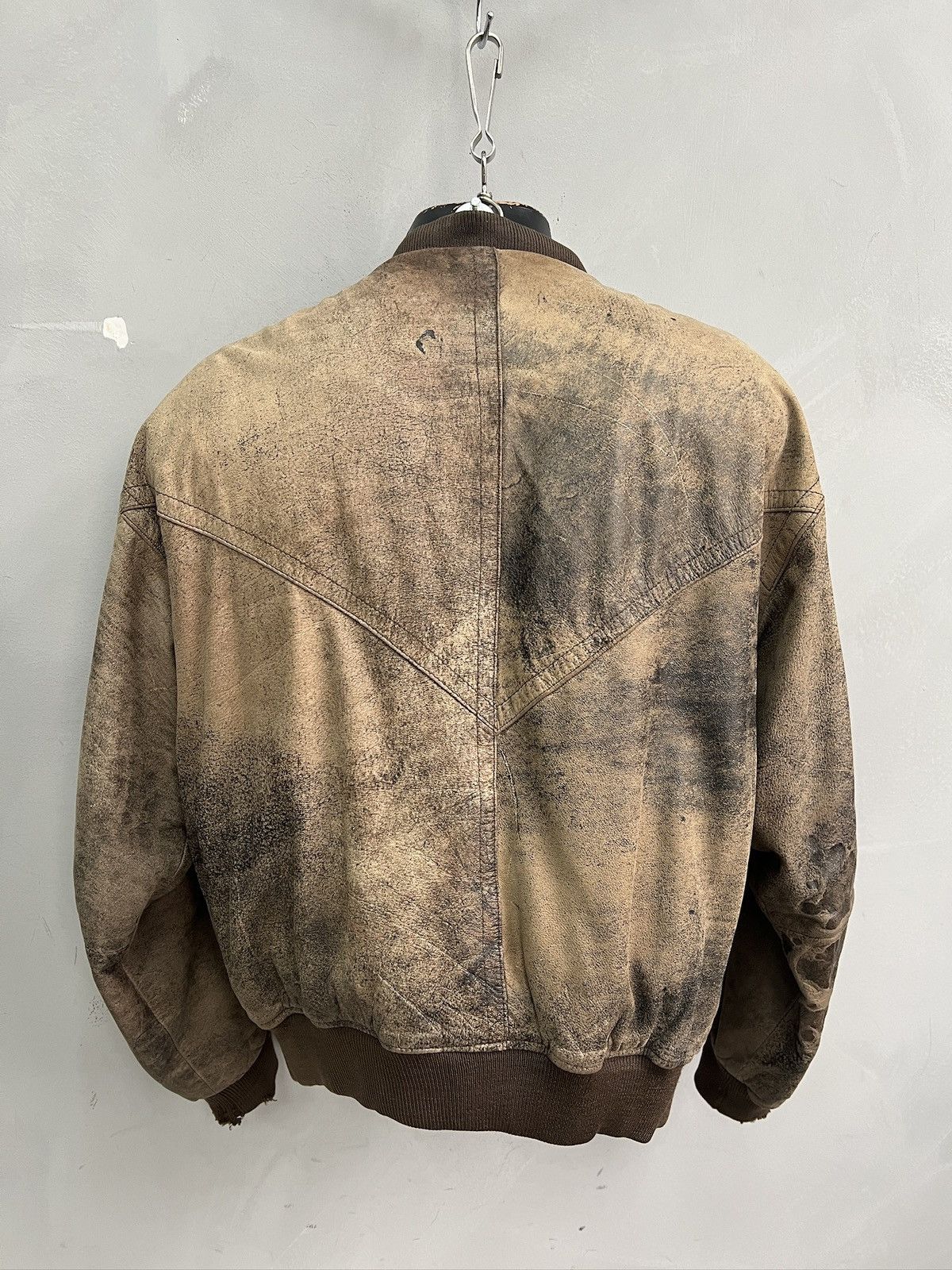 Schott Distressed Ma 1 leather bomber jacket balenciaga style Size US M / EU 48-50 / 2 - 6 Thumbnail