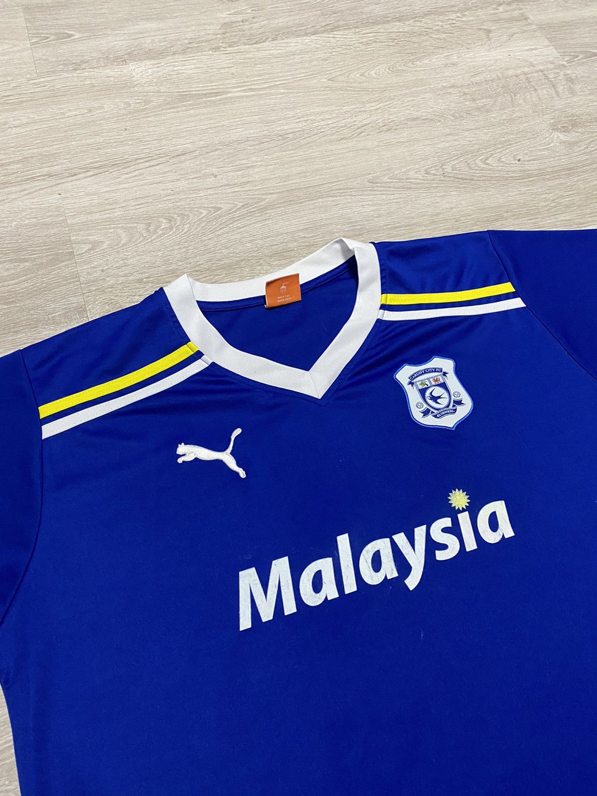 Puma Cardiff City 2012 Home Football Puma Soccer Jersey Size XL Size US XL / EU 56 / 4 - 1 Thumbnail