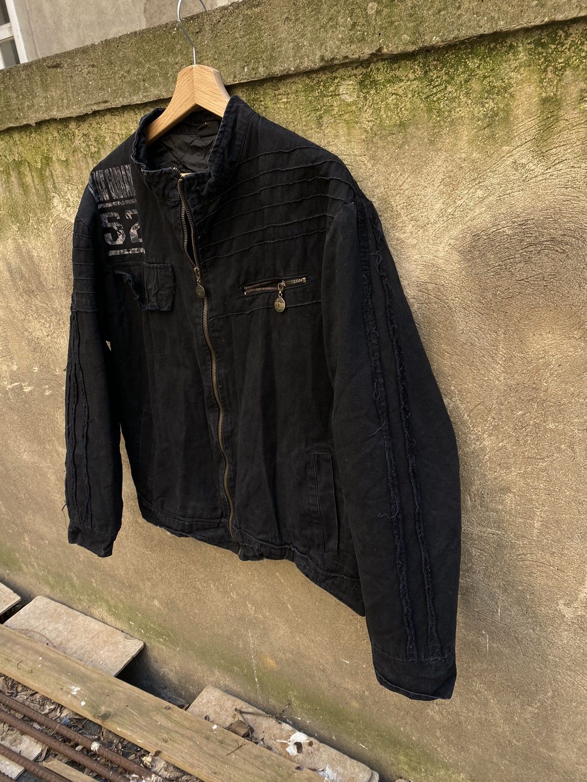 Dolce & Gabbana × Vintage Vintage Dolce & Gabbana D&G Embroidered Logo Denim Jacket Size US L / EU 52-54 / 3 - 9 Thumbnail
