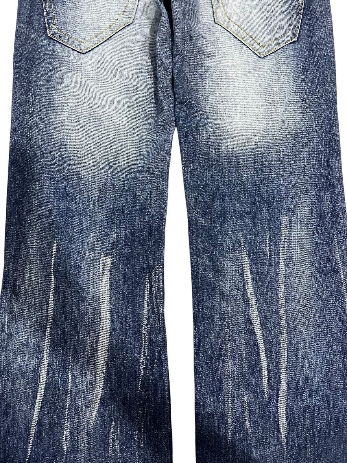 If Six Was Nine × Japanese Brand × Le Grande Bleu (L.G.B.) FLARE💥 JAPANESE BRAND Y2K WASHED BLUE DISTRESSED JEANS Size 32" / US 10 / IT 46 - 11 Thumbnail