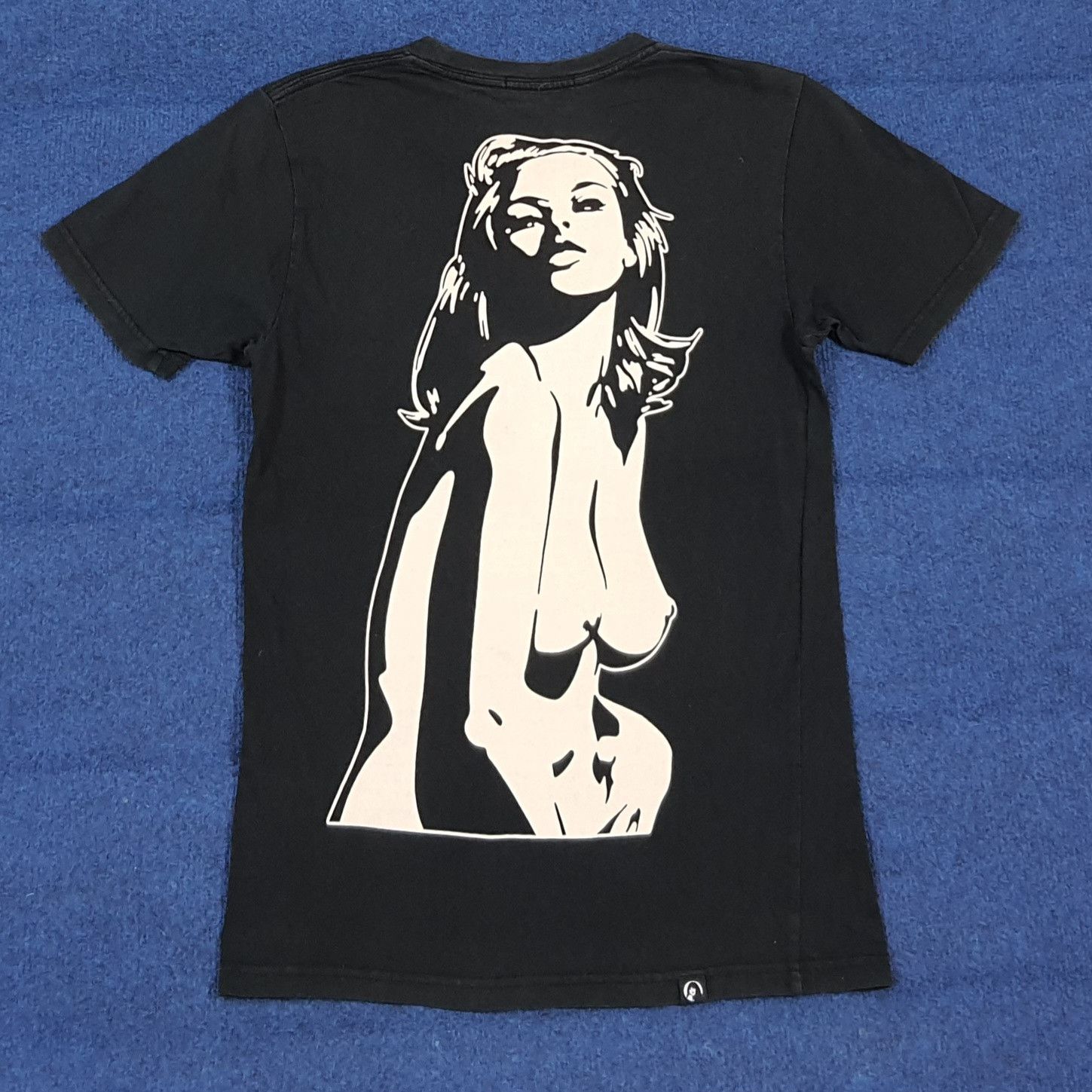 Hysteric Glamour Vintage Hysteric Glamour Japan Naked Graphic Tee C301N30 Size US XS / EU 42 / 0 - 1 Thumbnail