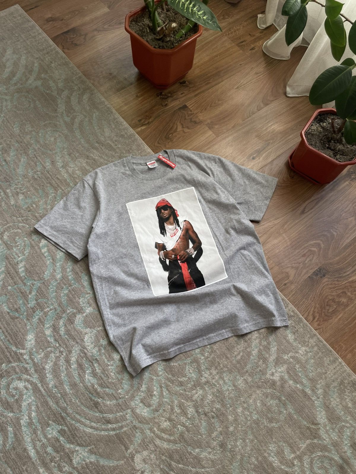 Other Supreme ss25 x Playboy Carti Photo Tee Size US M / EU 48-50 / 2 - 1 Thumbnail