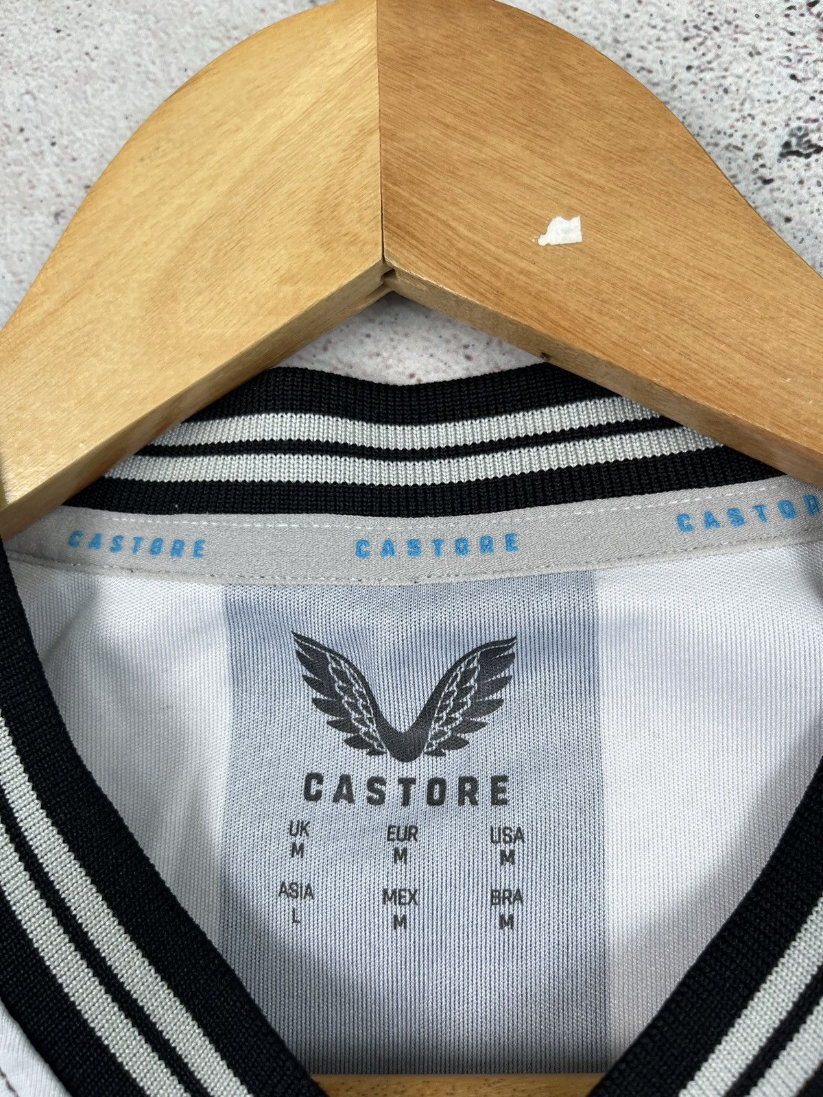 Castore CASTORE NEWCASTLE UNITED 2023/2024 SOCCER JERSEY FOOTBALL Size US M / EU 48-50 / 2 - 6 Thumbnail