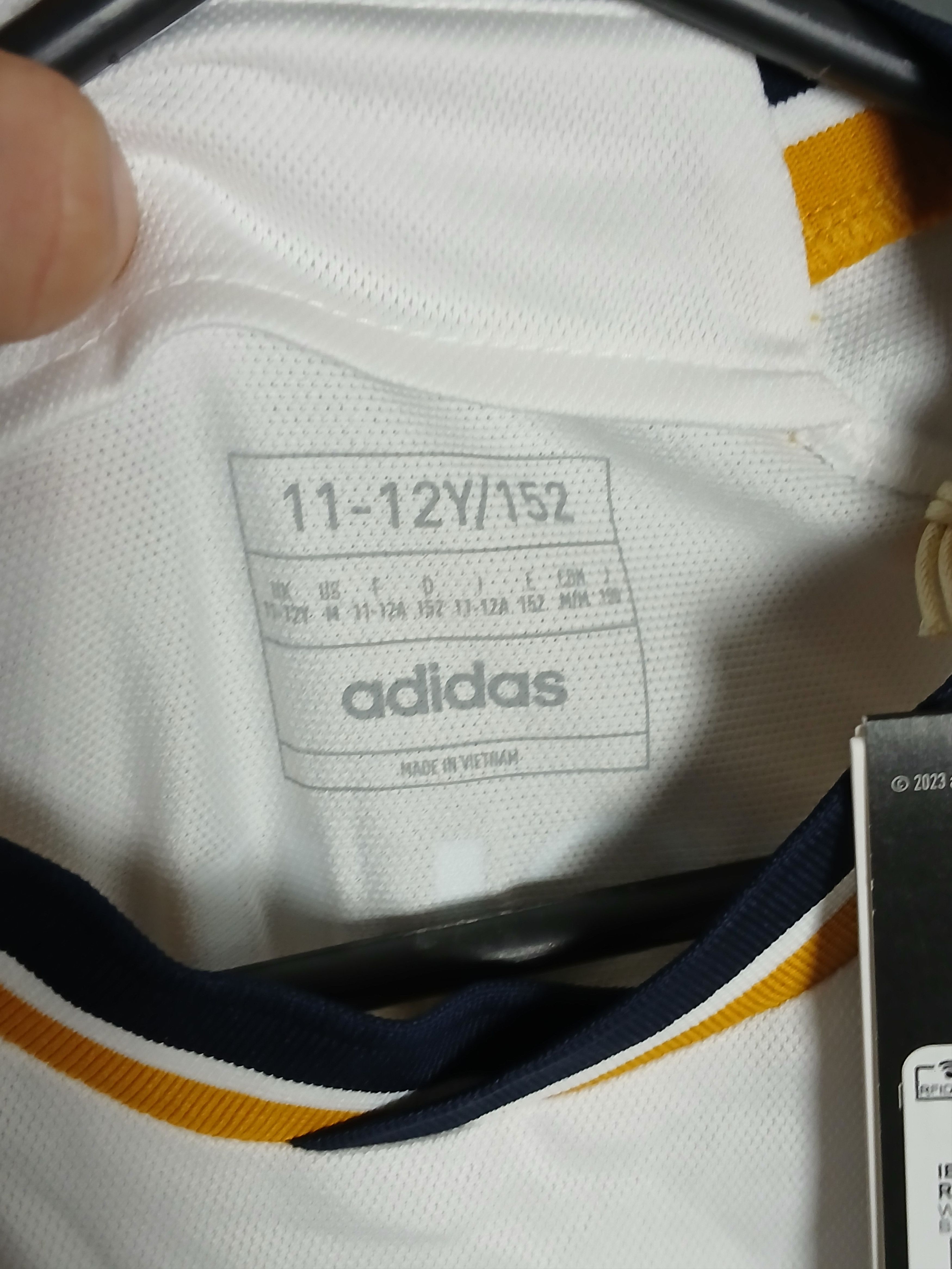 Adidas KIDS New Real Madrid 2023/2024 Home Football Jersey T-Shirt Size US S / EU 44-46 / 1 - 6 Thumbnail
