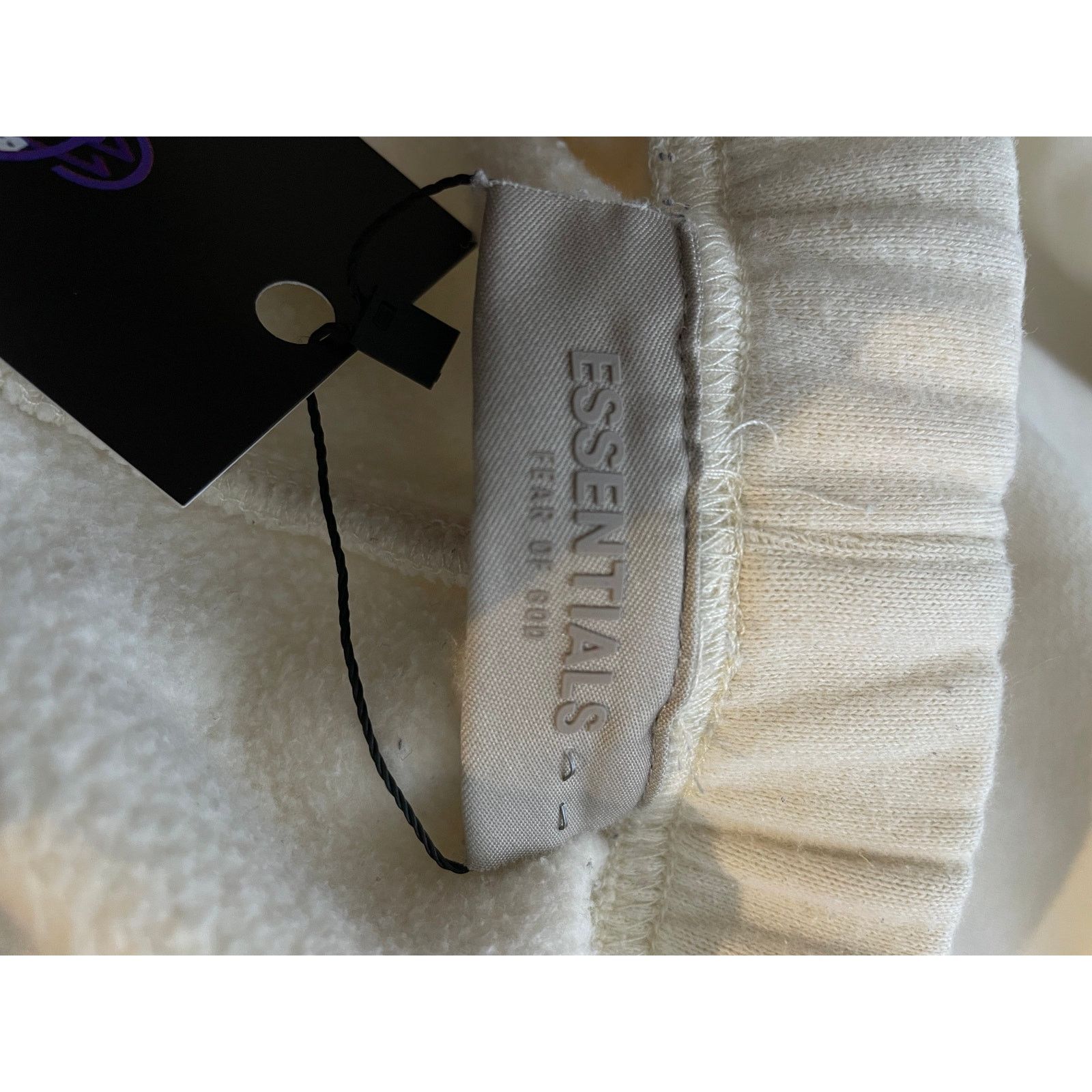 Essentials Essentials Cream Sweat Shorts Size US 28 / EU 44 - 3 Thumbnail