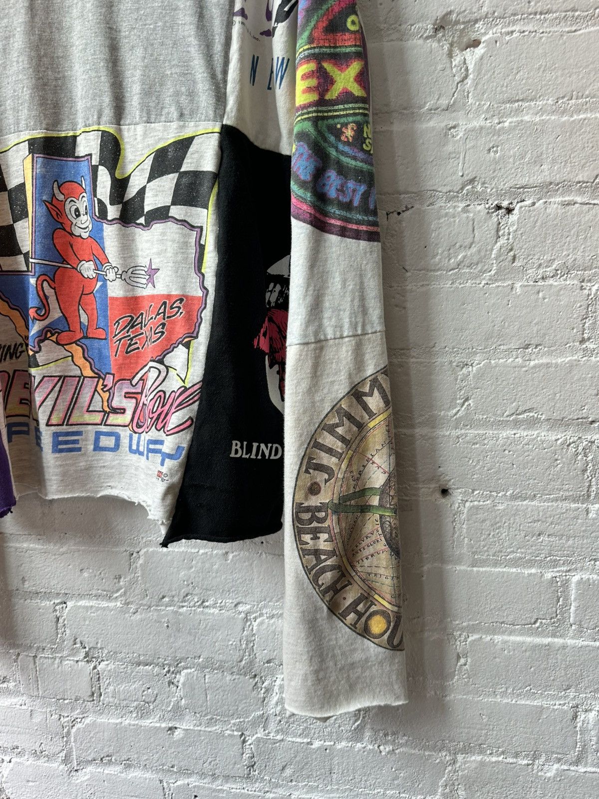 Vintage VINTAGE RE-WORKED MULTI GRAPHIC LONG SLEEVE Size US L / EU 52-54 / 3 - 2 Thumbnail
