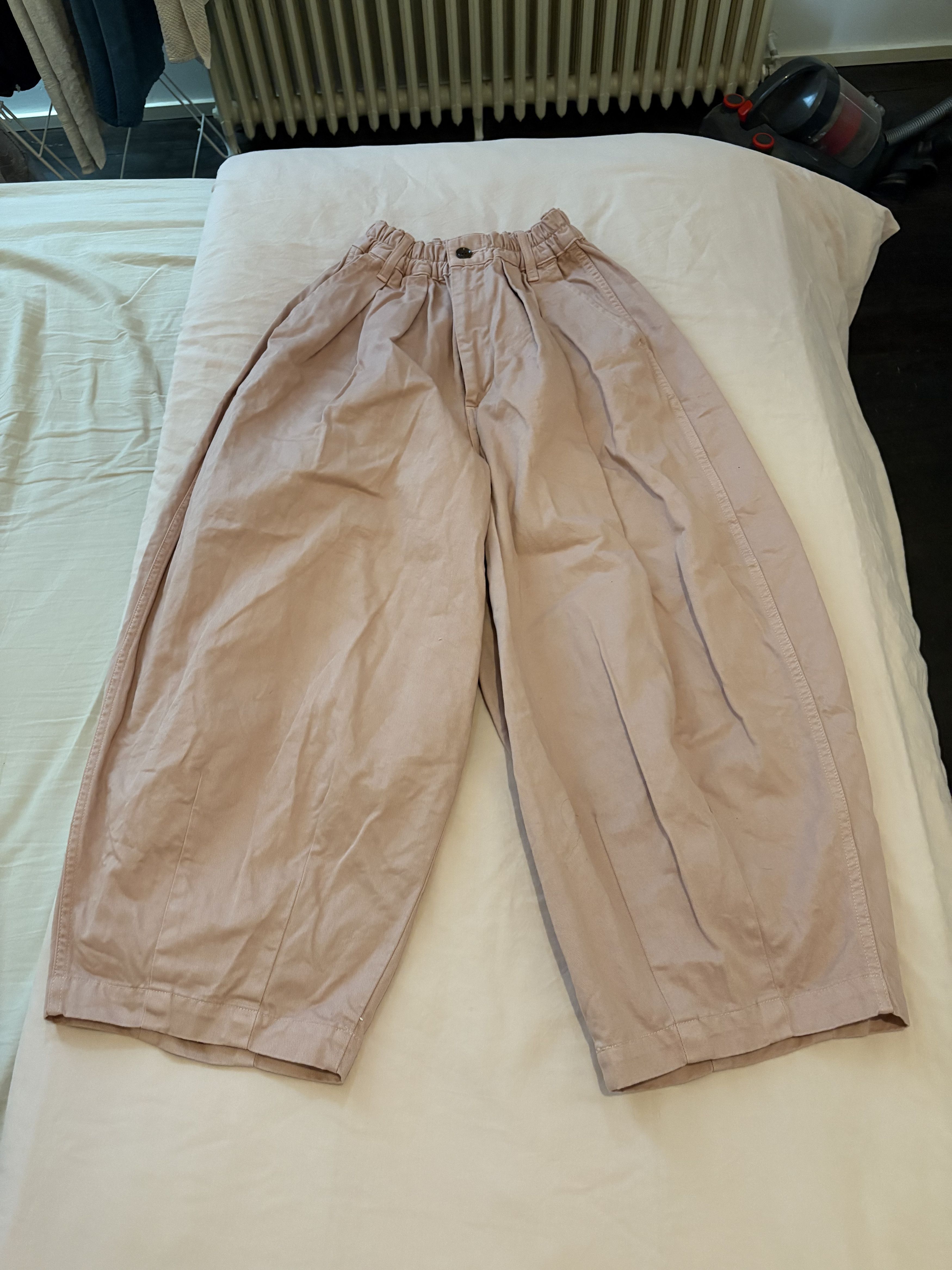 Harvesty pink pants