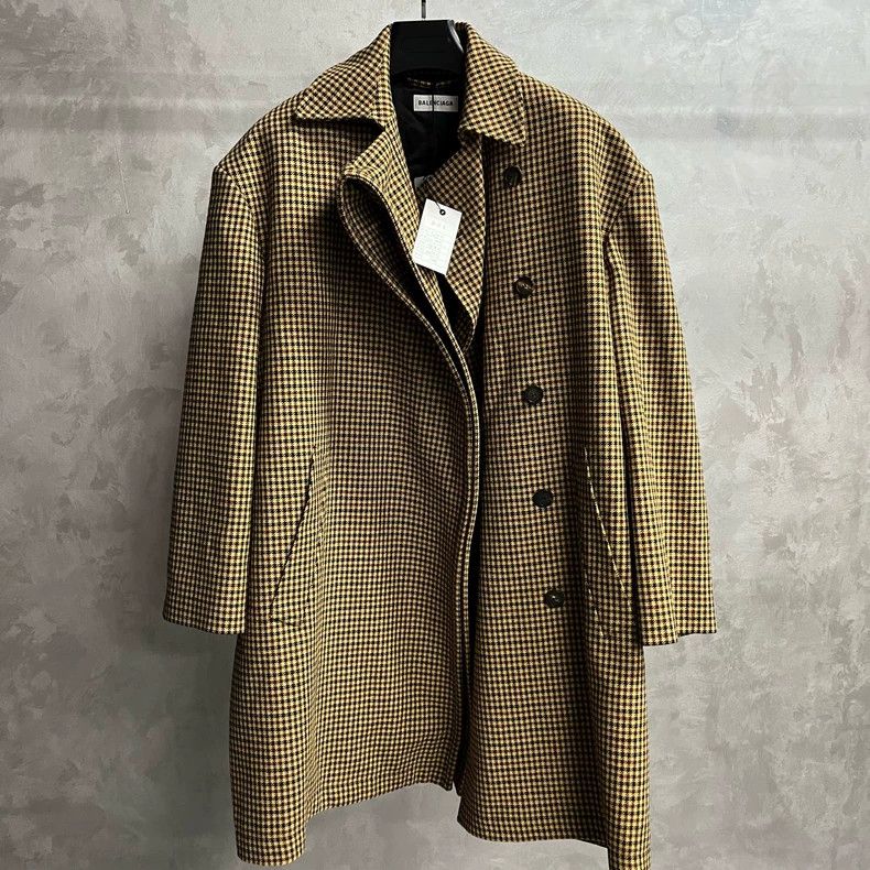 Balenciaga Balenciaga size 36 Yellow plaid woolen coat with lapel Size XS / US 0-2 / IT 36-38 - 1 Thumbnail