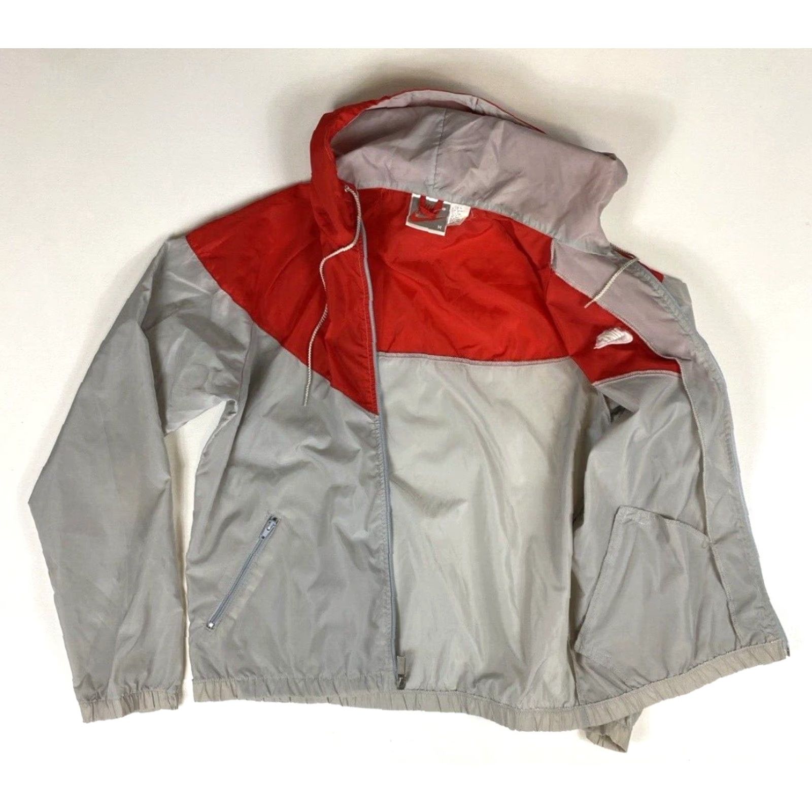 Nike VINTAGE Nike Windbreaker Jacket Hooded Nylon Sz M Gray Red 80s 90s Mens Lightweight Regular Zip Pockets Running Jogging Walking Size US M / EU 48-50 / 2 - 3 Thumbnail