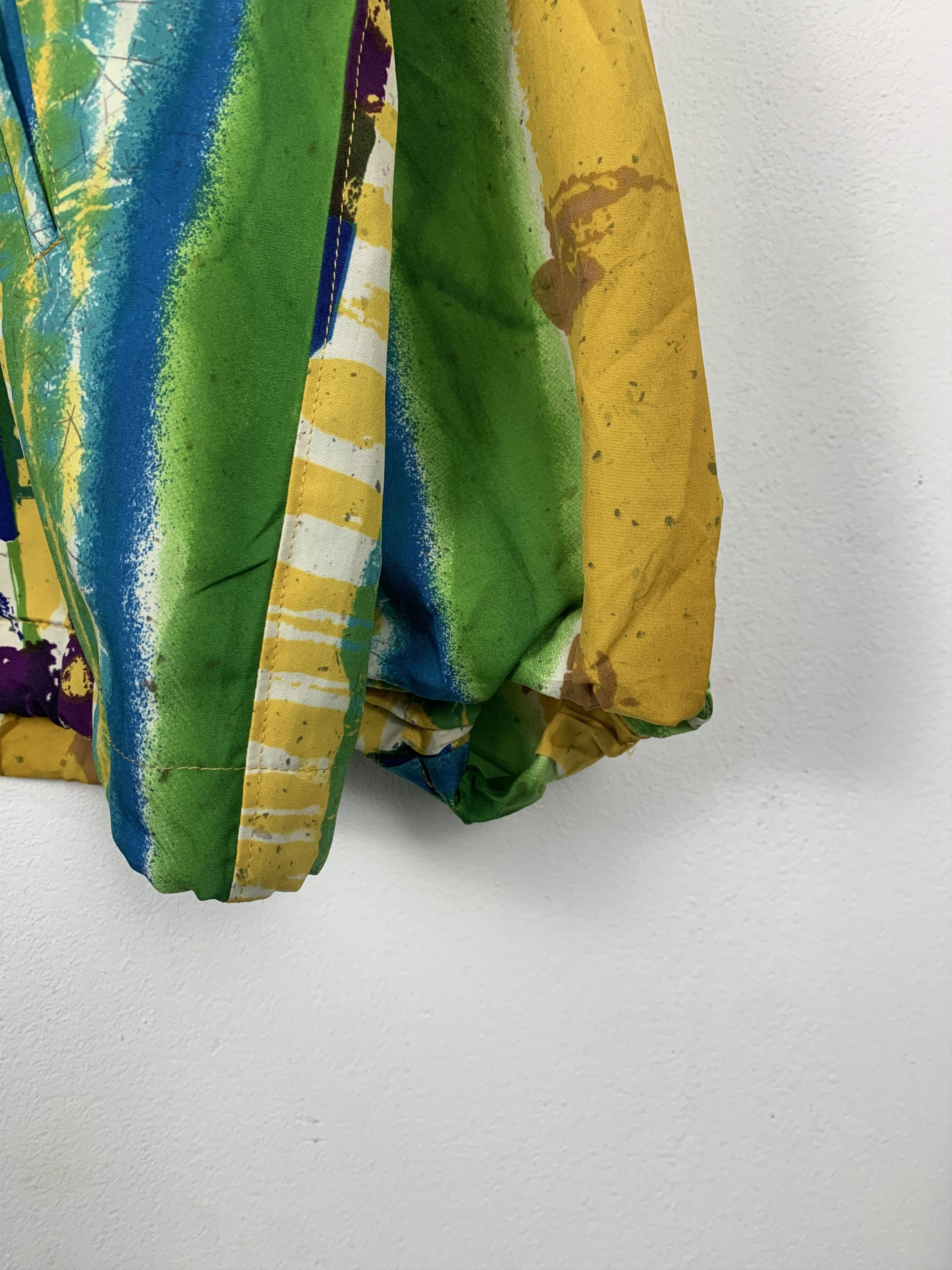 Japanese Brand Vintage Novelty Boroque Art Multicoclour Silk Jacket J1376 Size US L / EU 52-54 / 3 - 5 Thumbnail