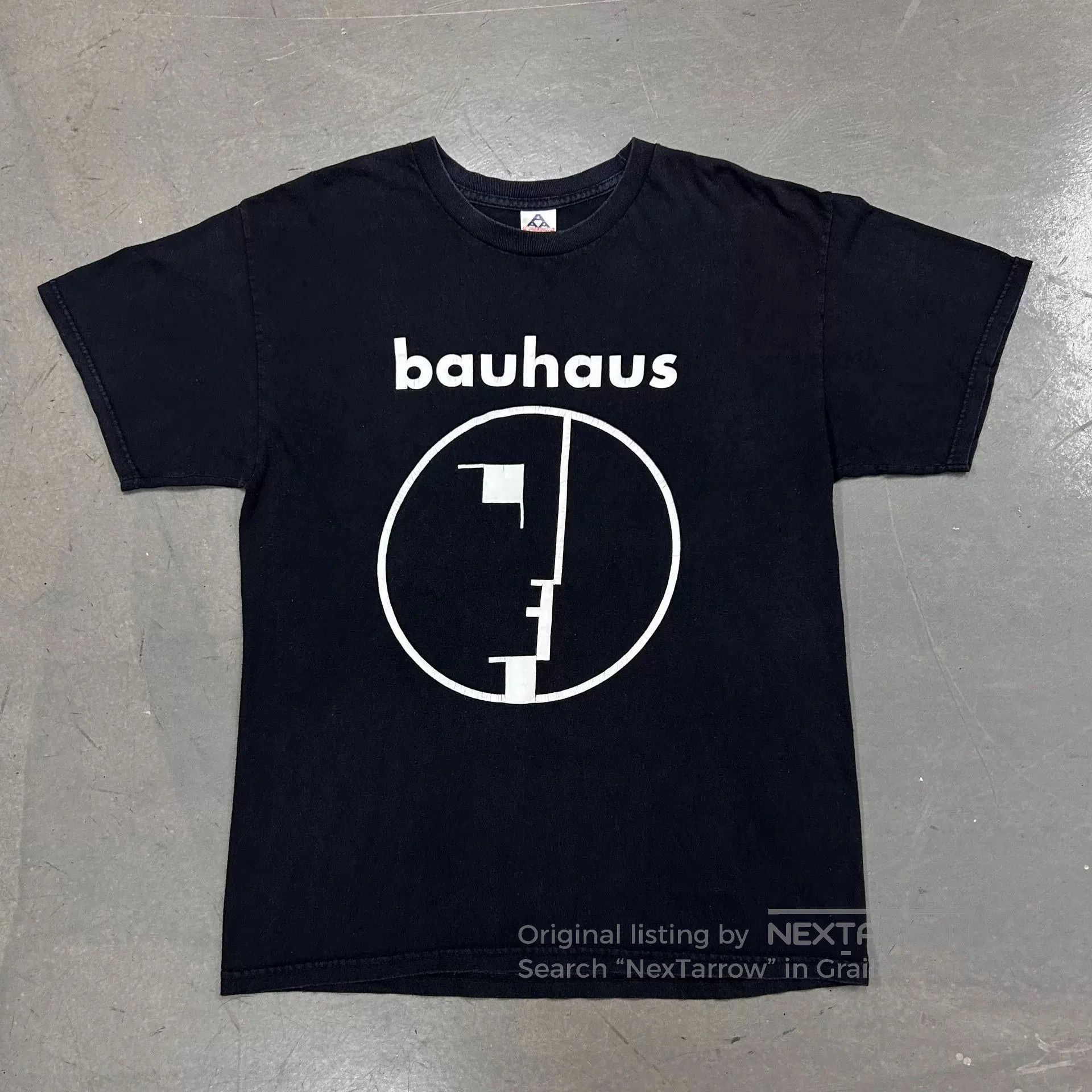 Vintage 90s Bauhaus Face Short.