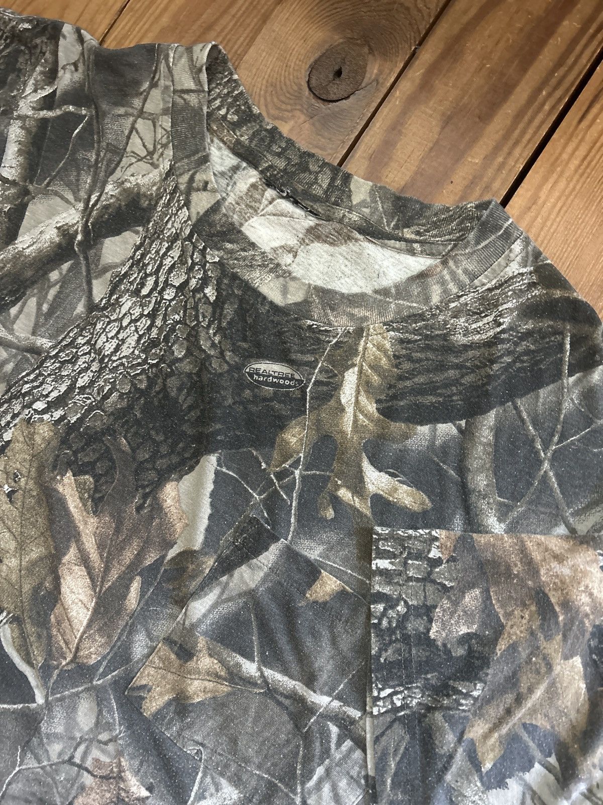 Realtree × Vintage Vintage 90s Y2K Real Tree Camo Pocket Tee Shirt Size US XXL / EU 58 / 5 - 2 Thumbnail
