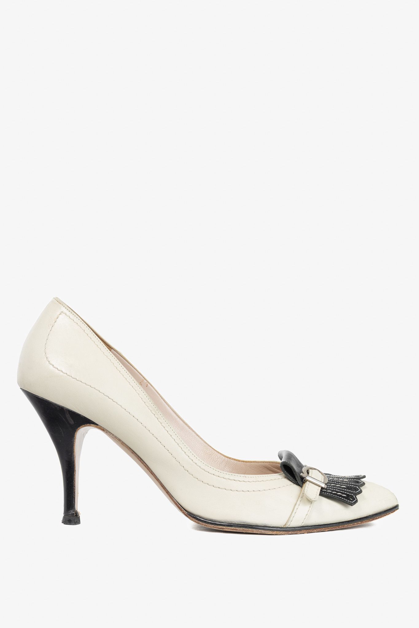 Salvatore Ferragamo Gannett 85 Kid Leather Fringe Pumps