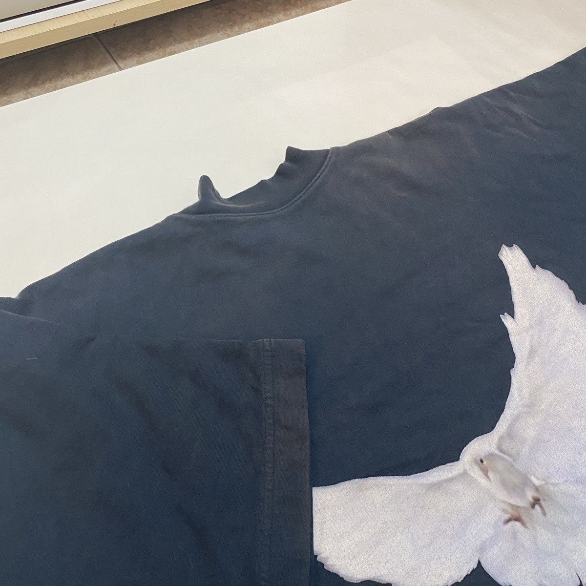 Balenciaga × Japanese Brand × Kanye West Balenciaga Cropped Dove T-Shirt YZY GAP Size US M / EU 48-50 / 2 - 4 Thumbnail