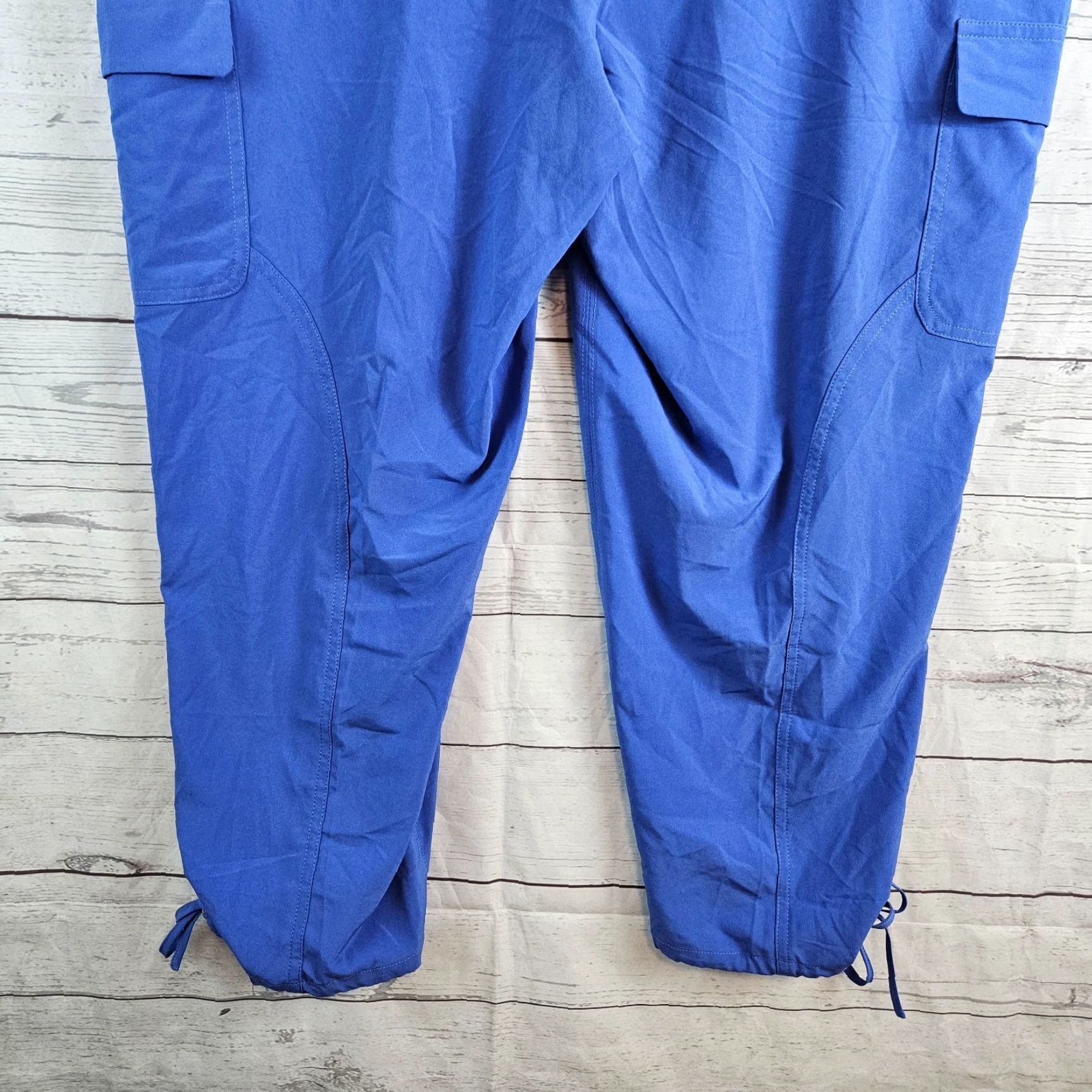 Vintage Chicos Zenergy Womens Cropped Pants XL Blue High Rise Drawstring Cargo Pocket Size 40" / US 18 - 5 Thumbnail