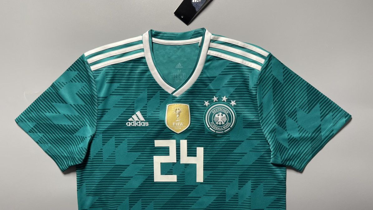 Adidas × Vintage NWT GERMANY ADIDAS 2018 WORLD CUP FOOTBALL AWAY JERSEY Size US M / EU 48-50 / 2 - 3 Thumbnail