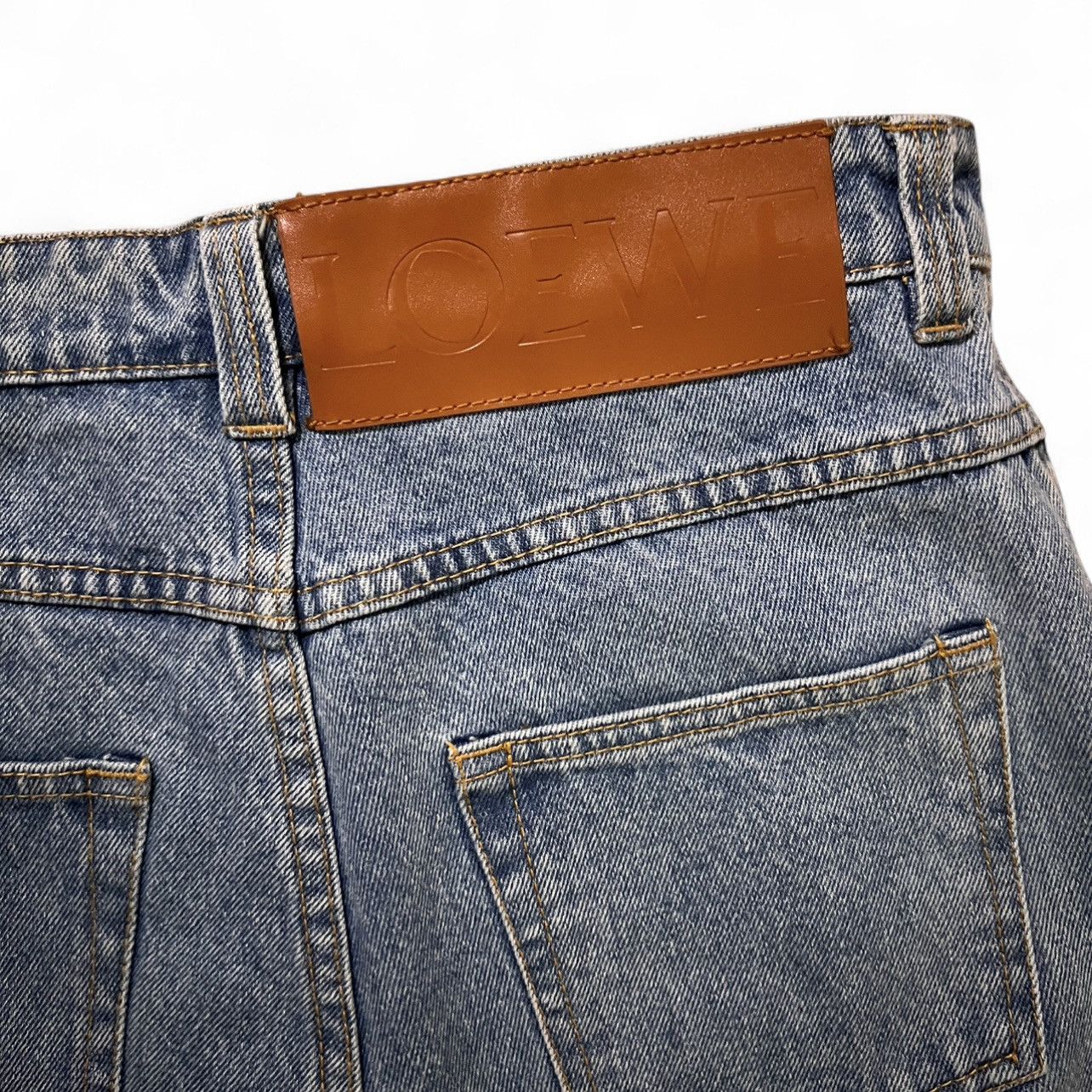 Loewe LOEWE High-Waisted Straight-Leg Jeans – Size 34 Size 25" / US 0 / IT 36 - 3 Thumbnail