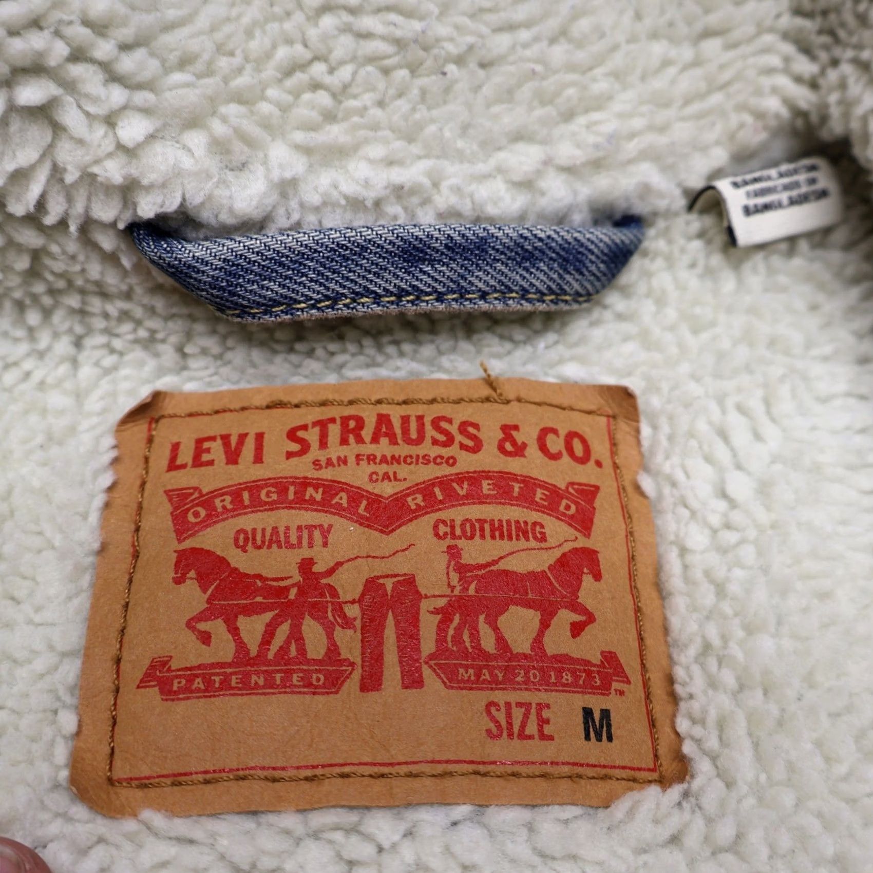 Levi's Levi's Jacket Men Medium Denim Sherpa Lined Classic Trucker Rugged Blue Size US M / EU 48-50 / 2 - 5 Thumbnail